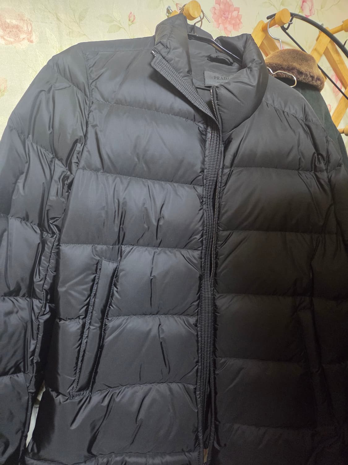 프라다sgy091 블랙패딩 52 상품이미지1