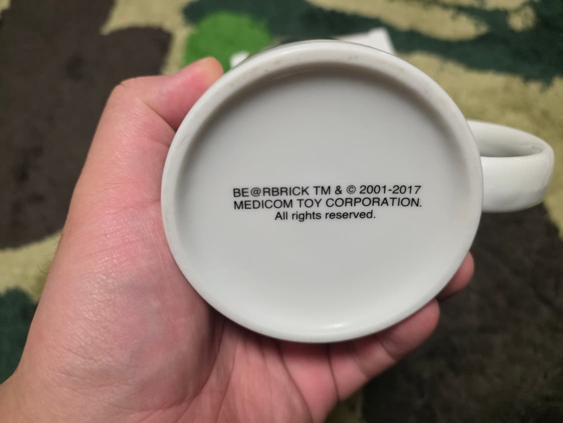 [OS] 베이프 X 베어브릭 마일로 머그컵 상품이미지5