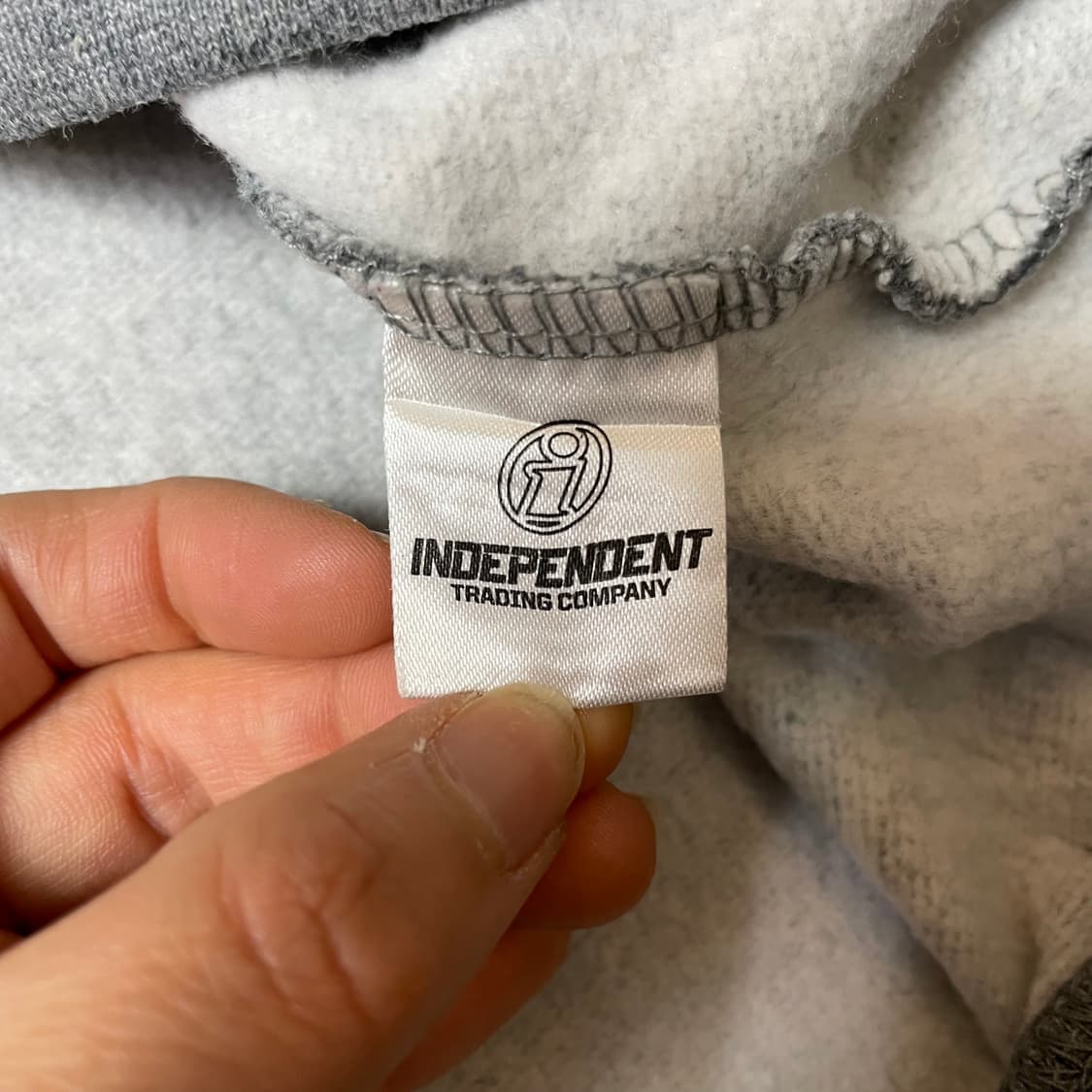 빈티지 그레이 기모 맨투맨 2XL 상품이미지5