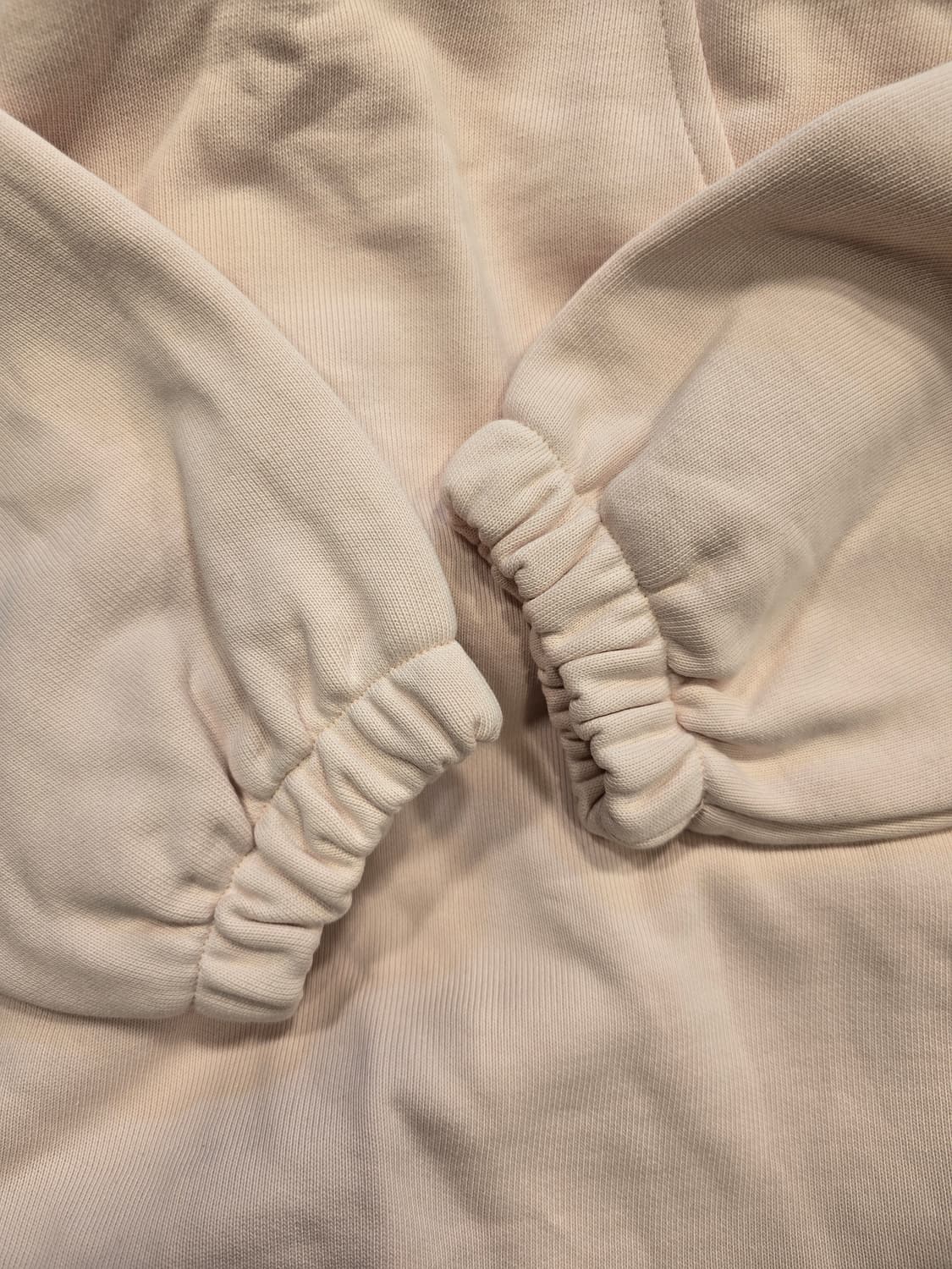 거의새거) 쏘이르 SOIR 25년 핑크색 하프집업 맨투맨 프리사이즈 상품이미지8