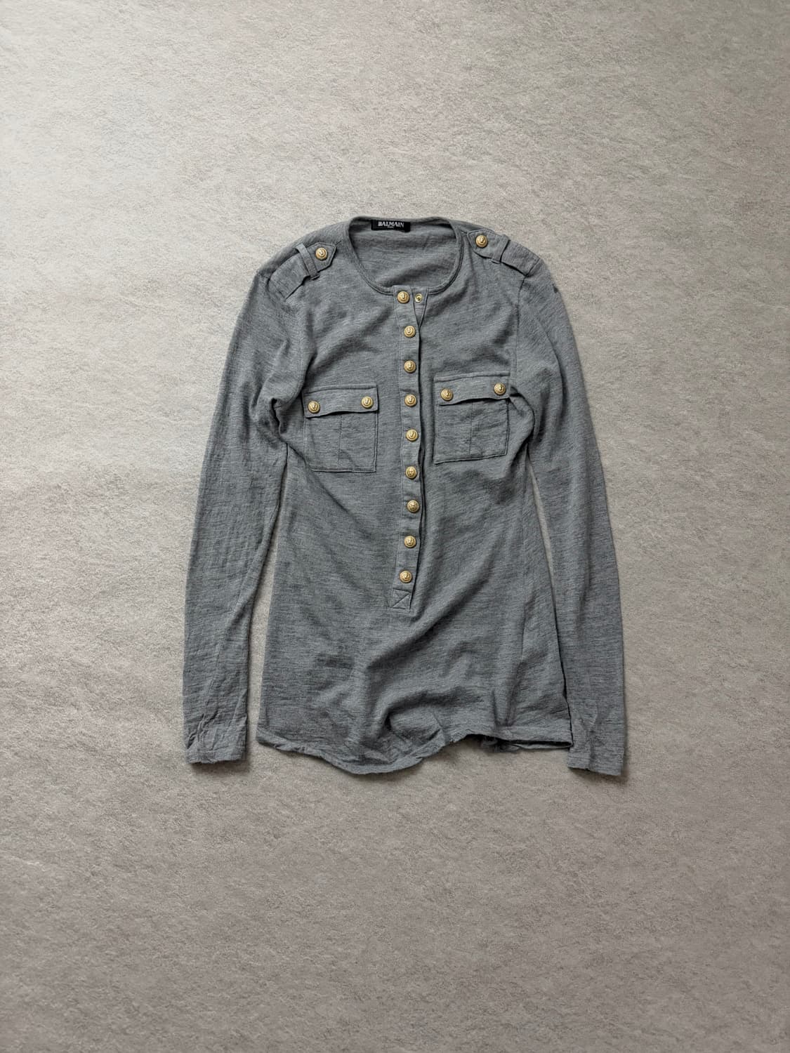 발망 금장 버튼 헨리넥 울 니트 상품이미지1