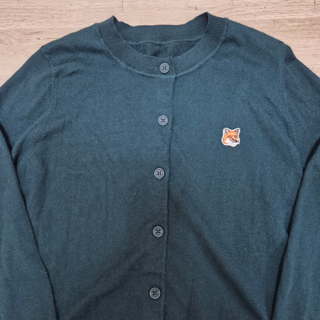 메종키츠네 자수 헤드 와펜로고 라운드 울 니트 가디건 M(95) 상품이미지2