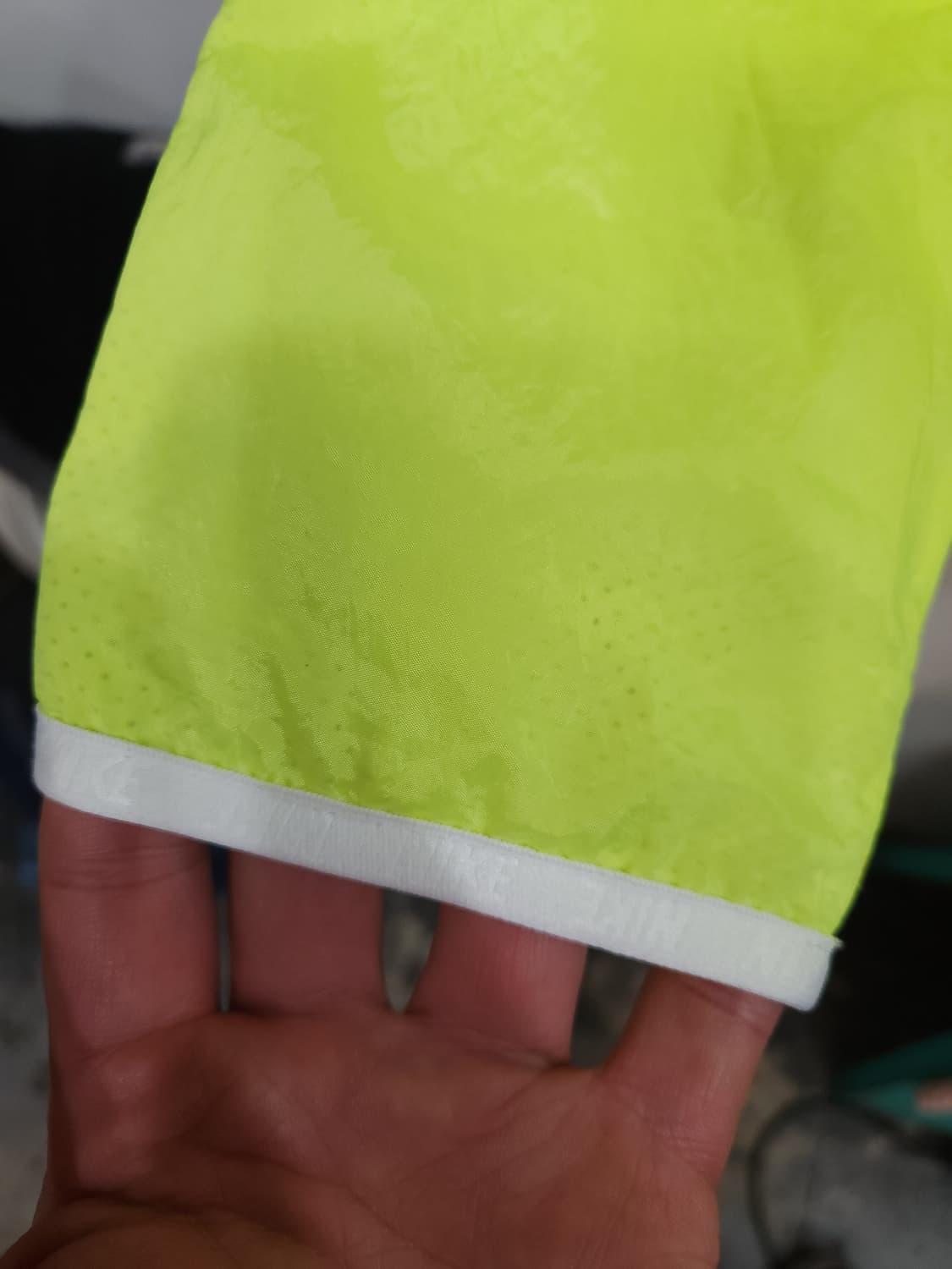 나이키 테크 에어로쉴드 모토 케이프

 상품이미지5