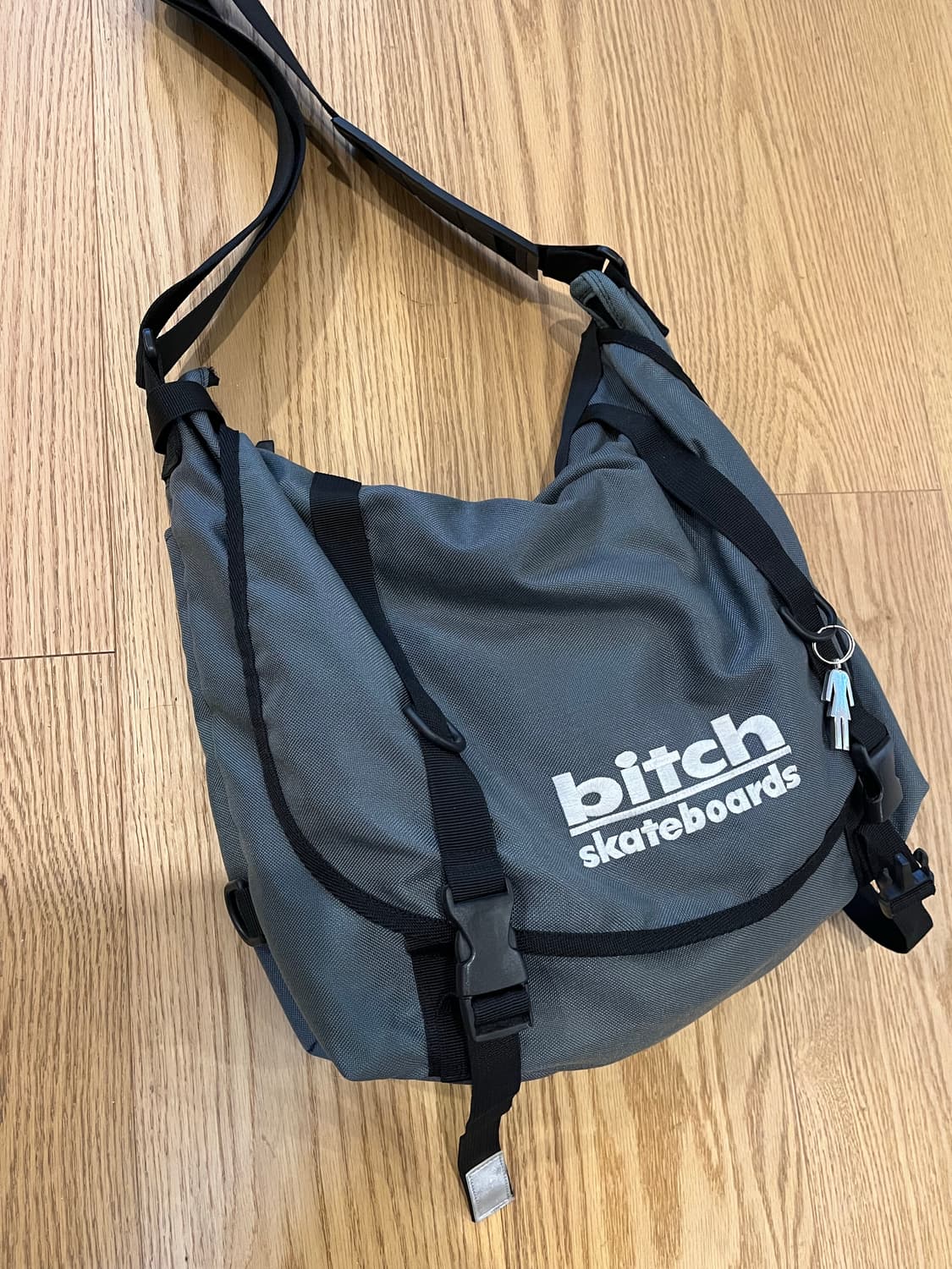 빈티지 BITCH SK8 상품이미지2