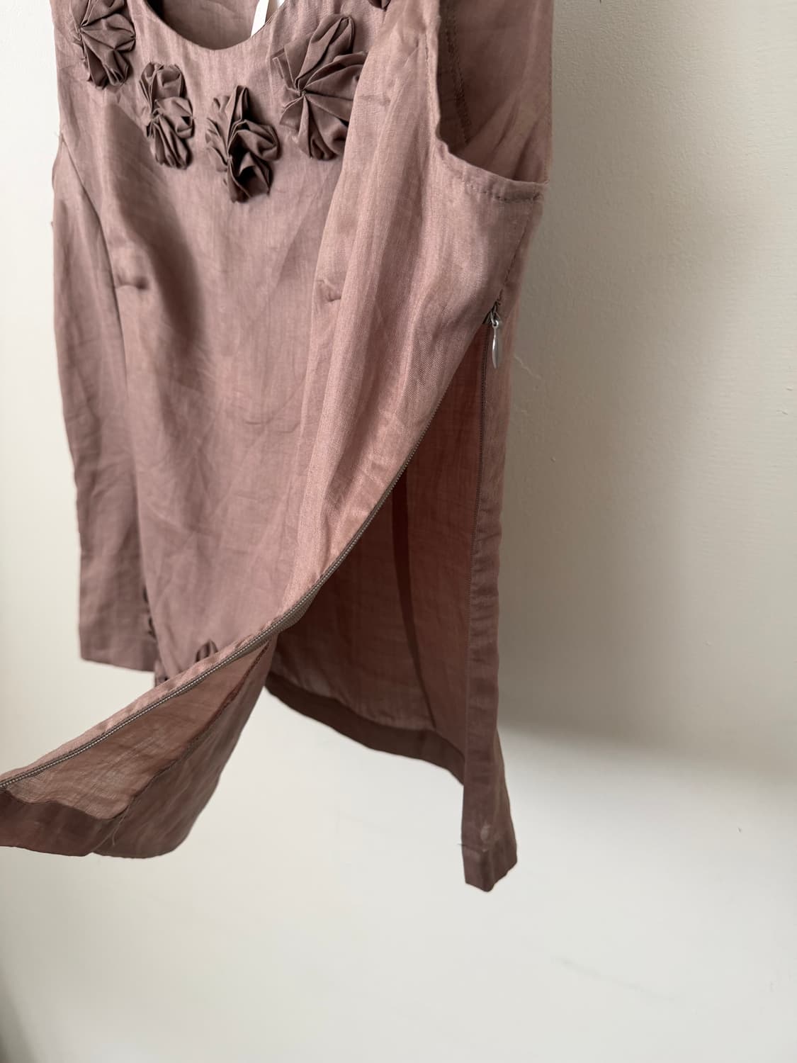 Floral Corsage Linen Blouse 상품이미지6