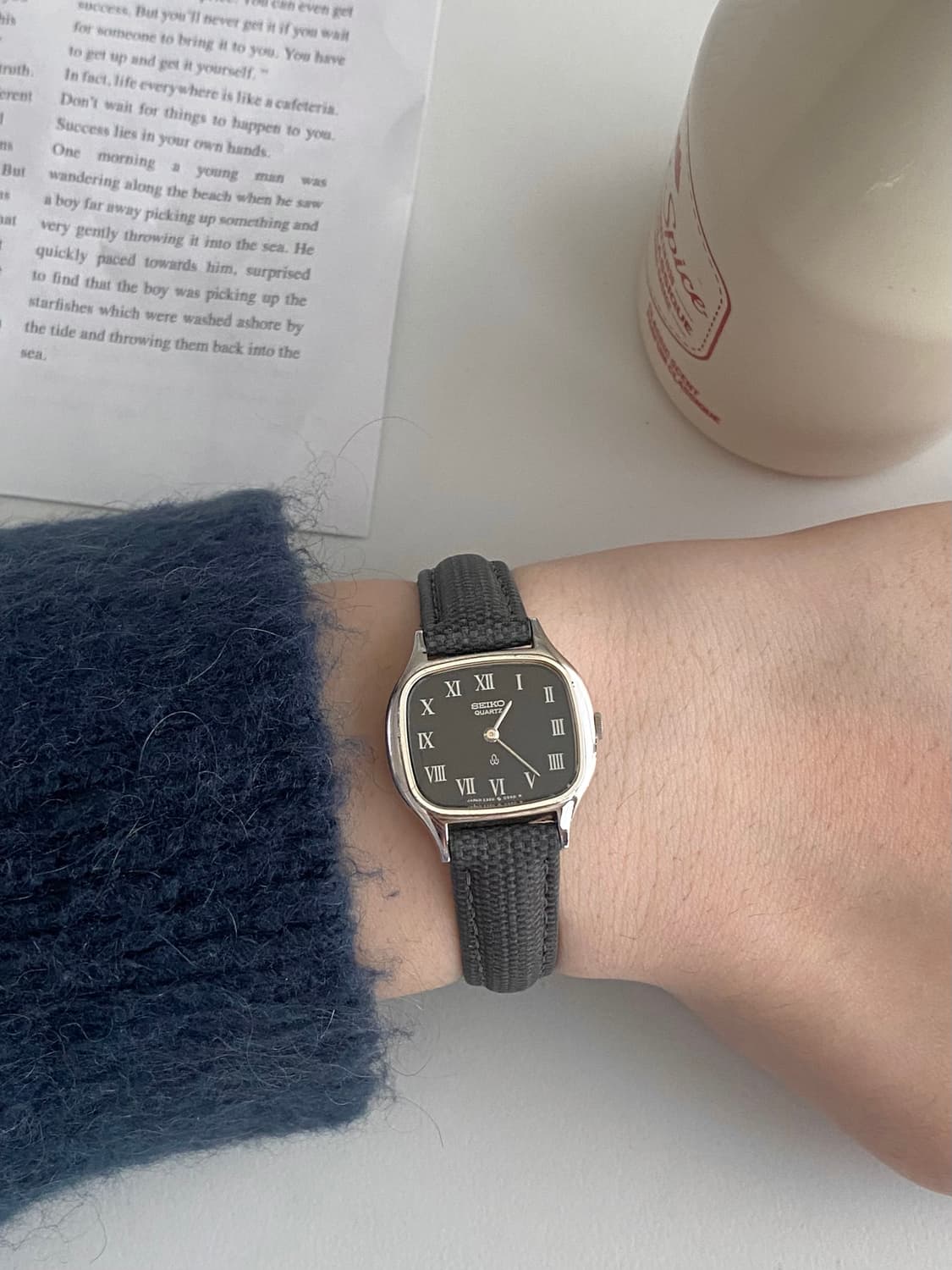 Seiko 세이코 쿼츠 블랙 로만 다이얼 클래식 쿼츠 상품이미지8