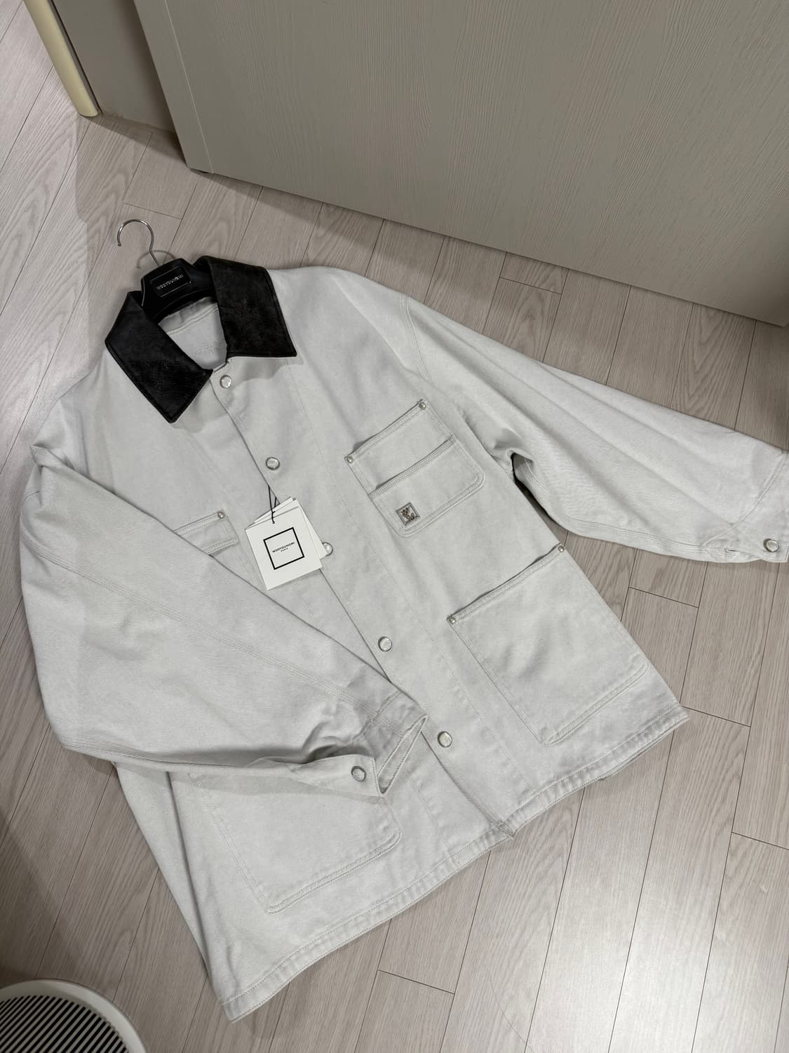 [50] 우영미 25ss 화이트 레더 칼라 데님 워크자켓 상품이미지1