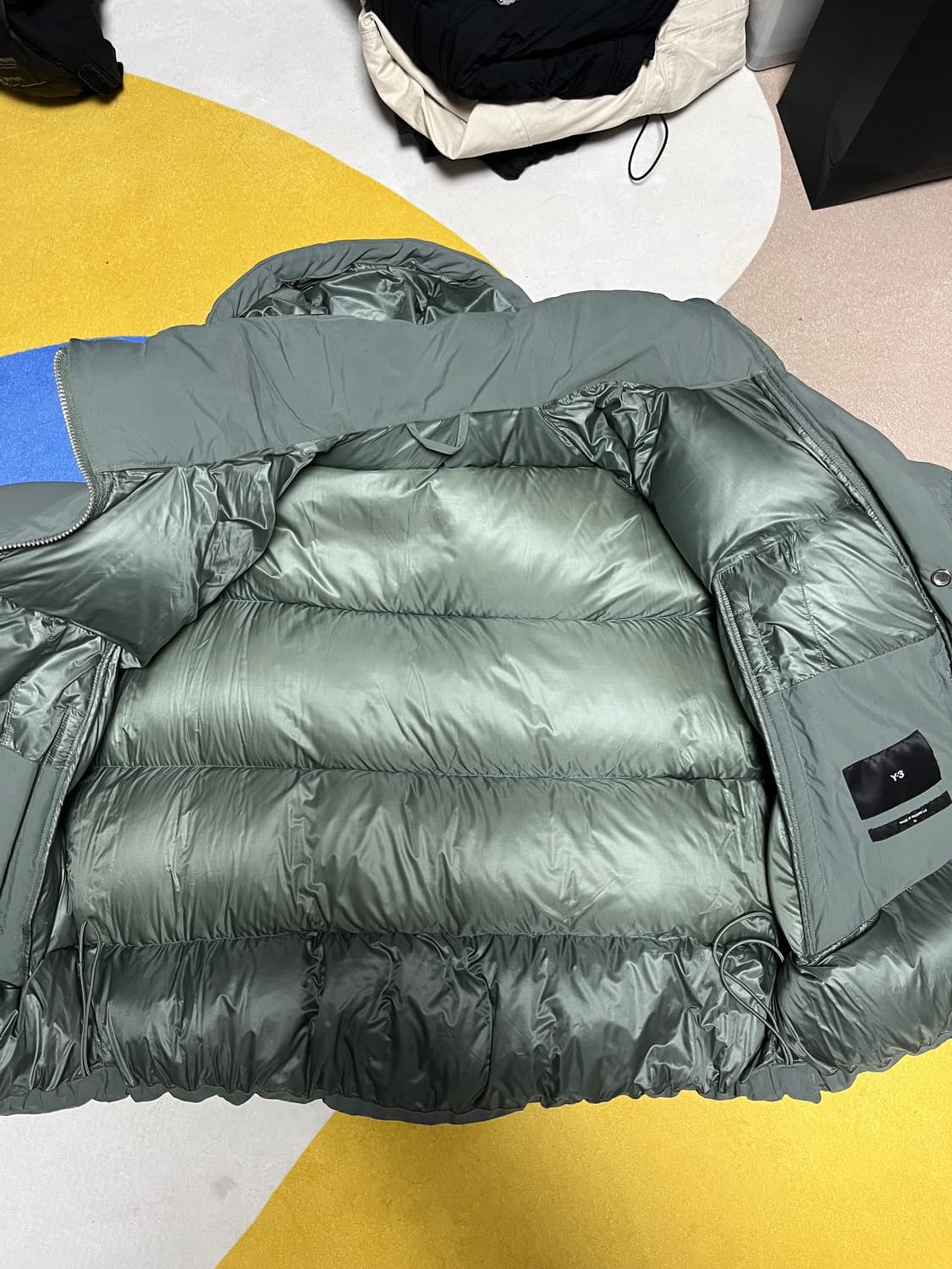 Y-3 패딩 상품이미지1