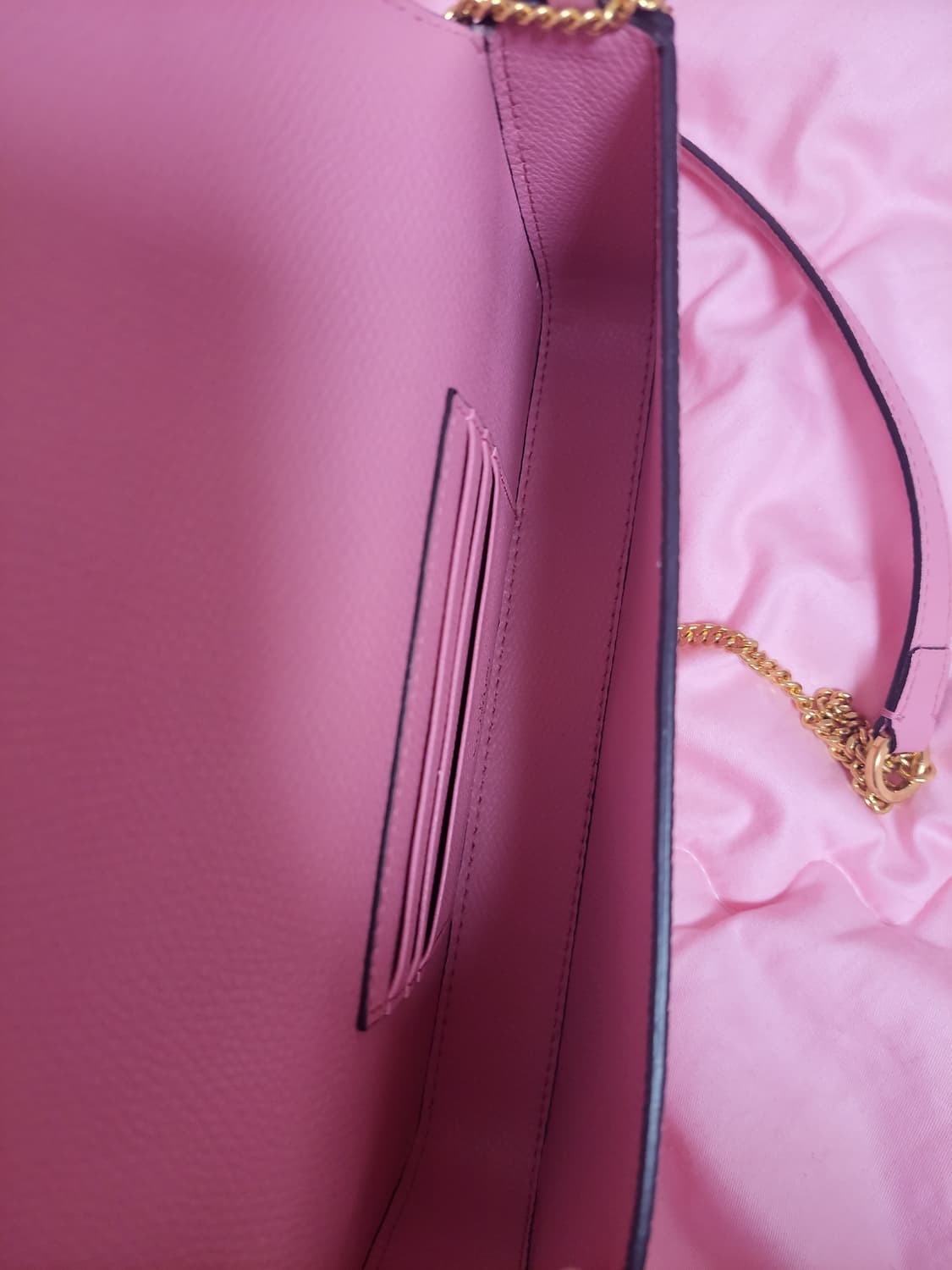 정품)급처상태좋음!발렌티노가라바니 핑크 V로고 WOC 가방 크로스클러치백 상품이미지6
