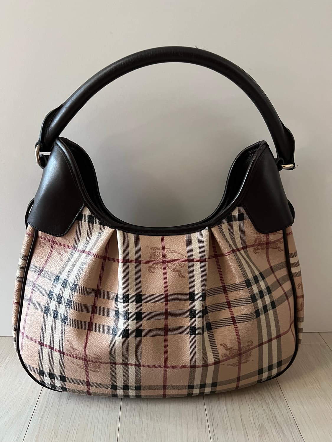 버버리헤이마켓 체크 브루클린 호보백 상품이미지1