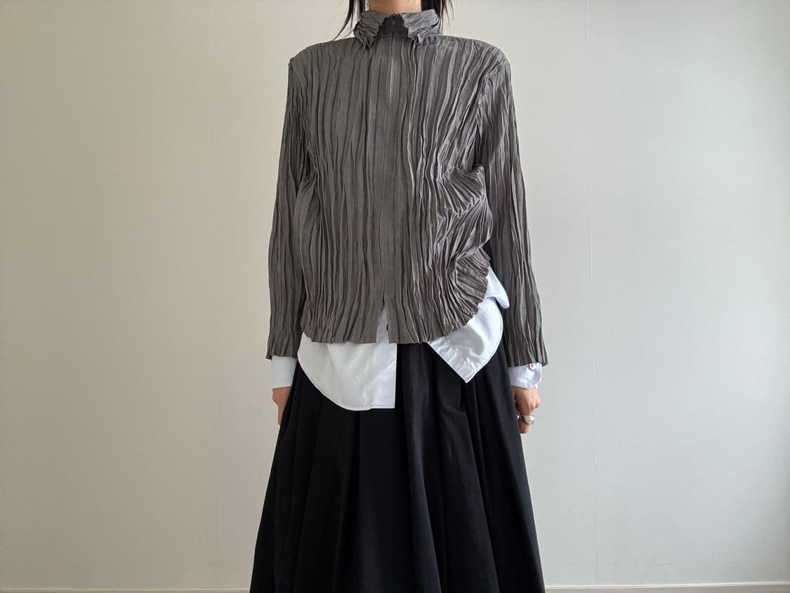 grey pleats top, half neck 상품이미지3