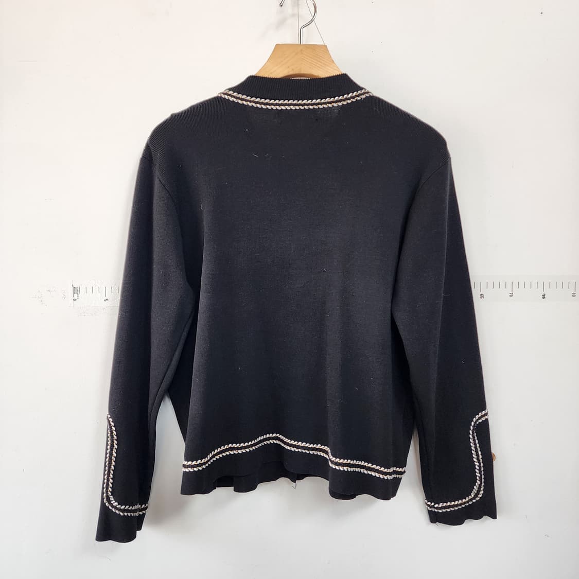 LXE 블랙 금장 가디건 상품이미지6