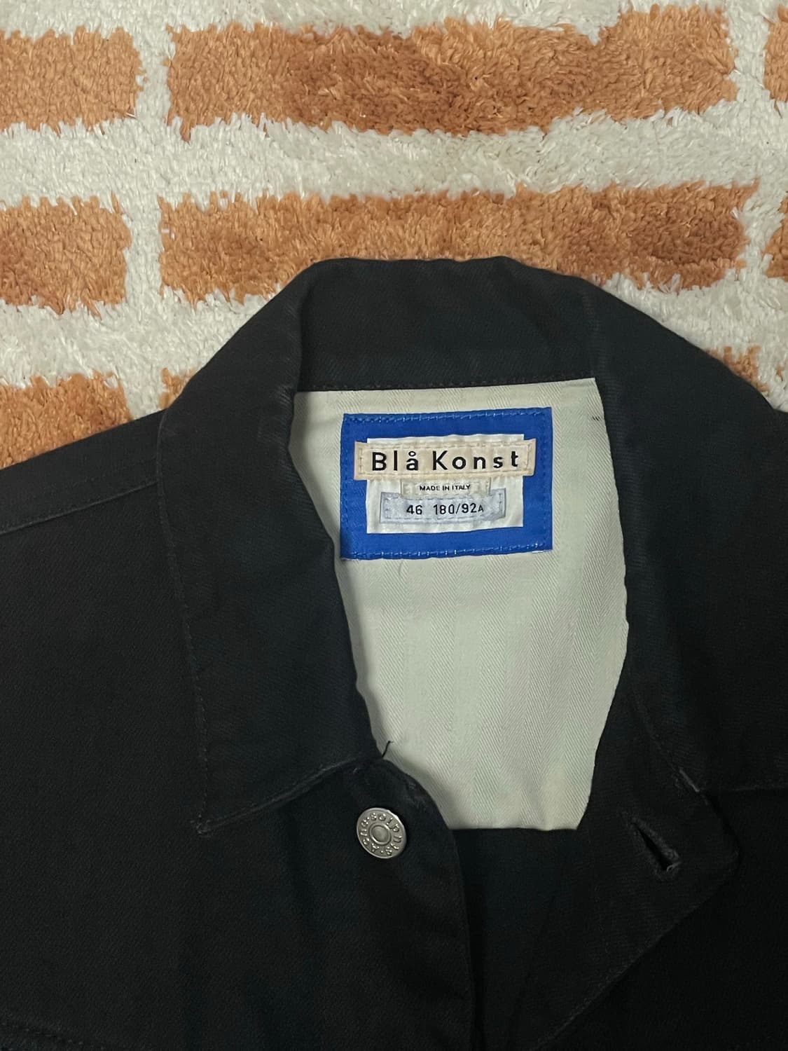 아크네 데님자켓 48 블랙 팝니다 상품이미지4