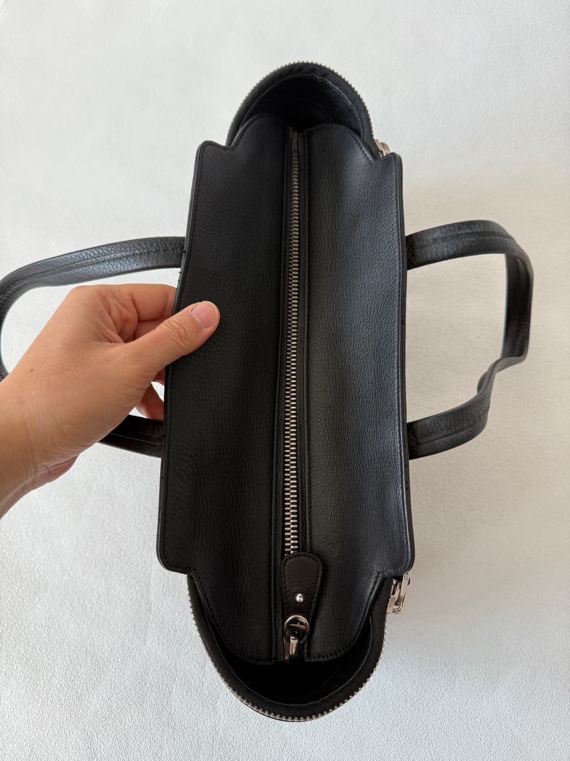 살바토레 페라가모(Salvatore ferragamo) 레더 숄더백 상품이미지6