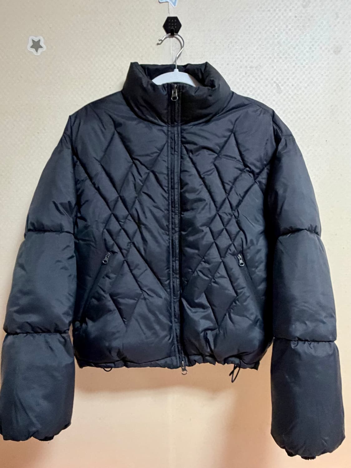 세컨모놀로그 아가일 체크 퀼팅 크롭 패딩 블랙 상품이미지3