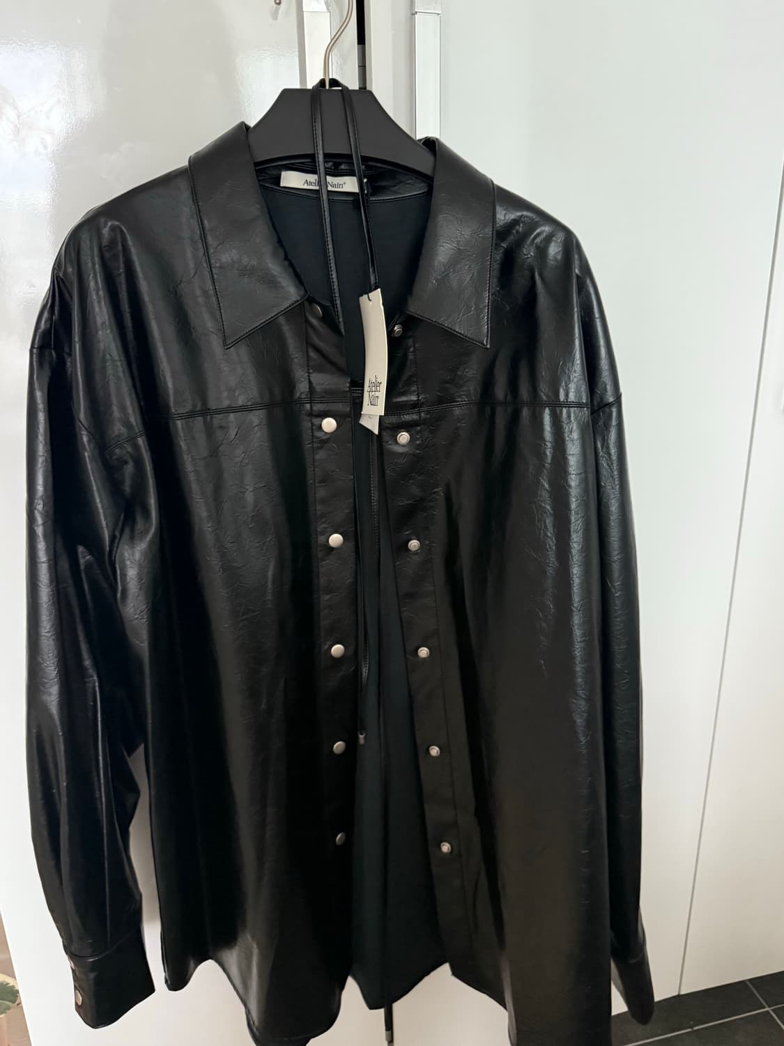 아틀리에나인 레더 셔츠 LEATHER BELTED SNAP BUTTON 상품이미지6