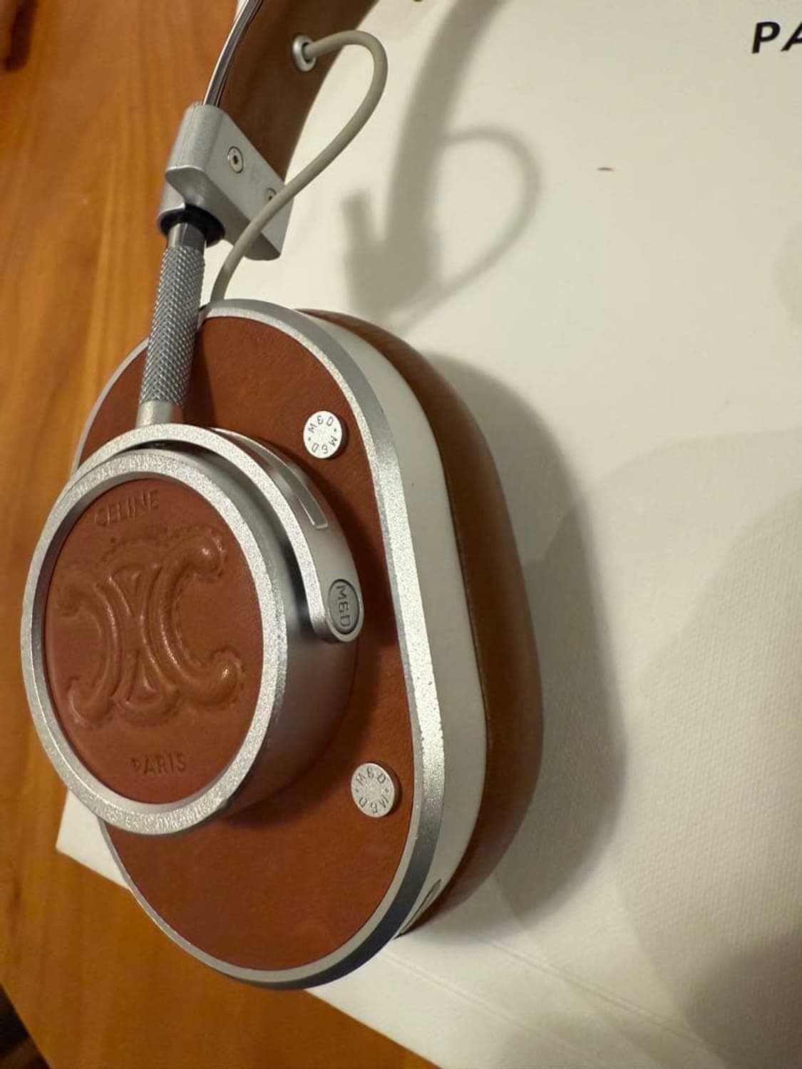 [다니엘님 착용] 셀린느 트리옹프 마스터 다이나믹 헤드폰 상품이미지8