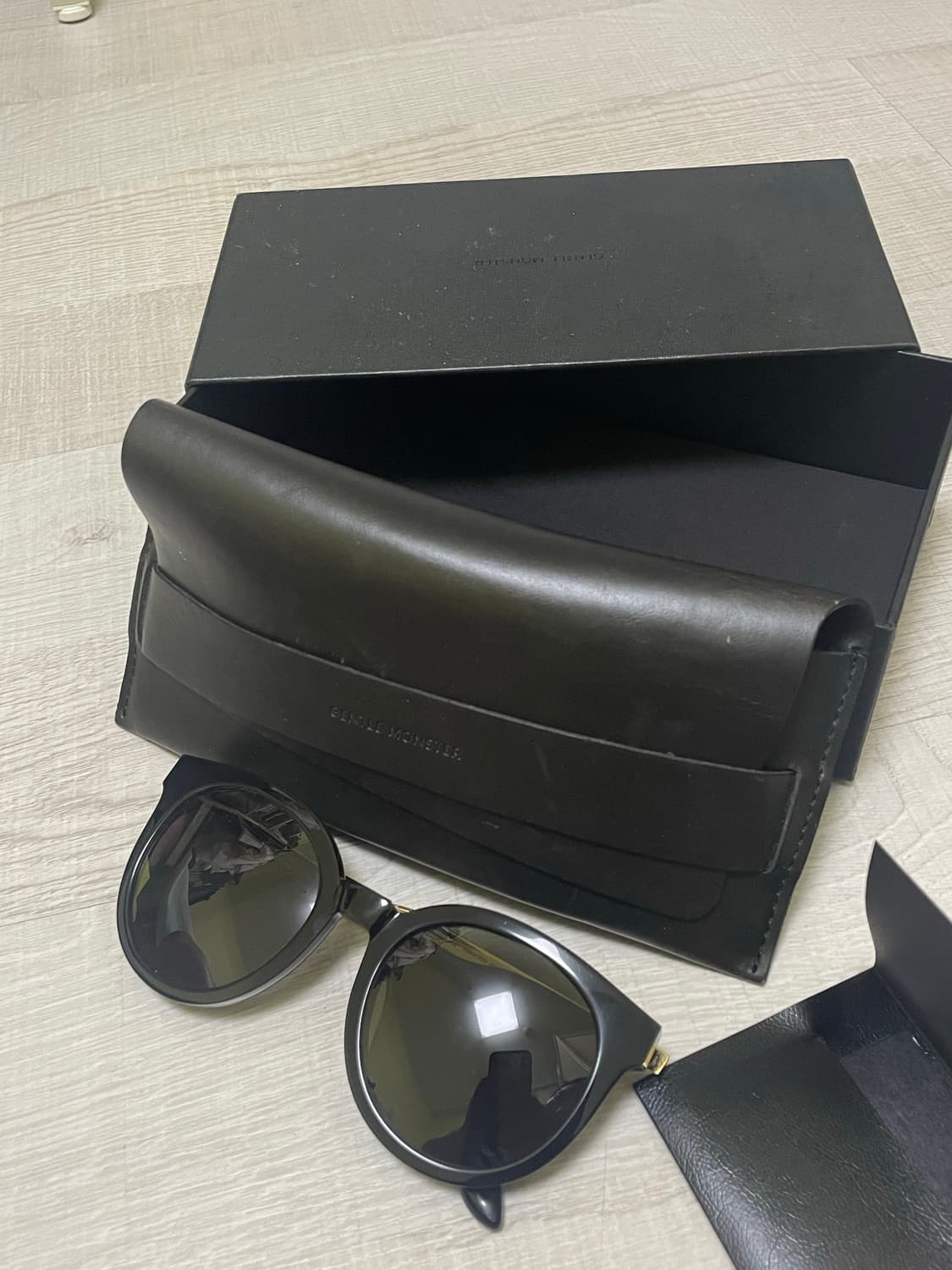 젠틀몬스터 선글라스 상품이미지2
