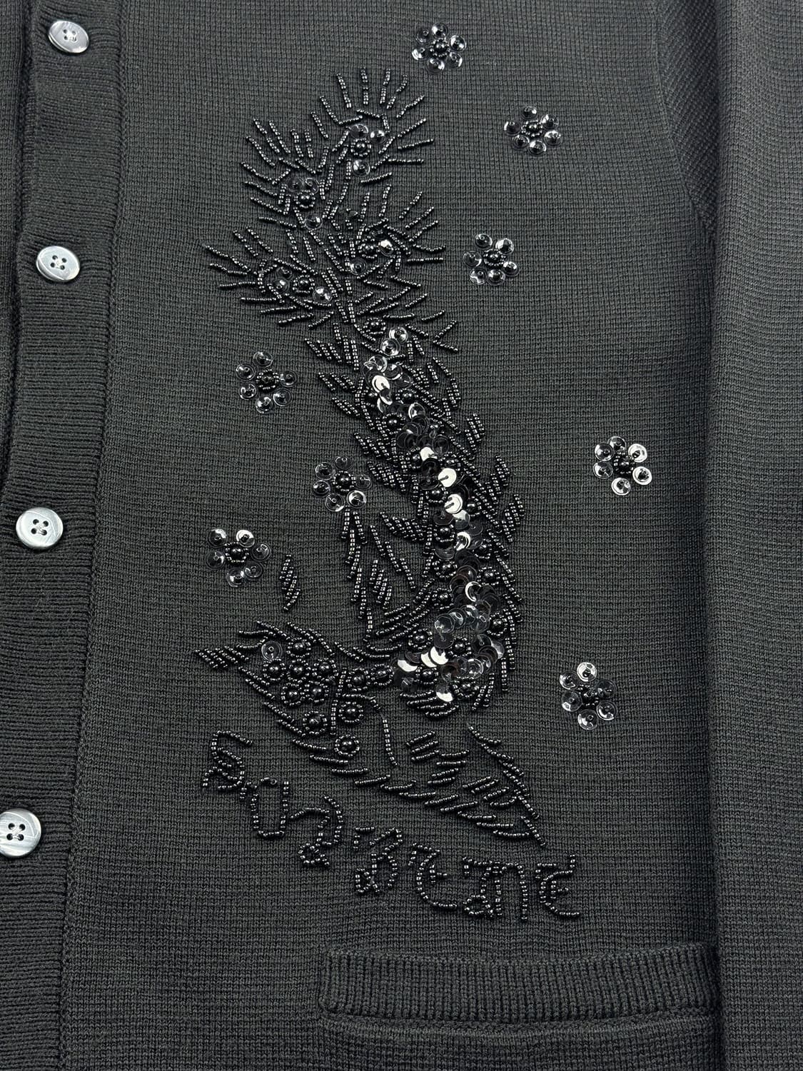 슈프림 비디드 아플리케 가디건 블랙 상품이미지4