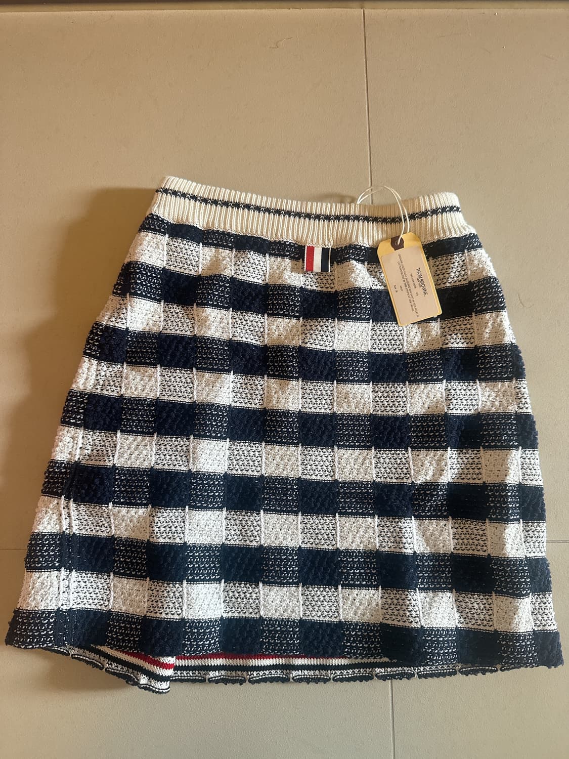 [새상품/정품] 톰브라운 체크 니트 스커트 상품이미지1