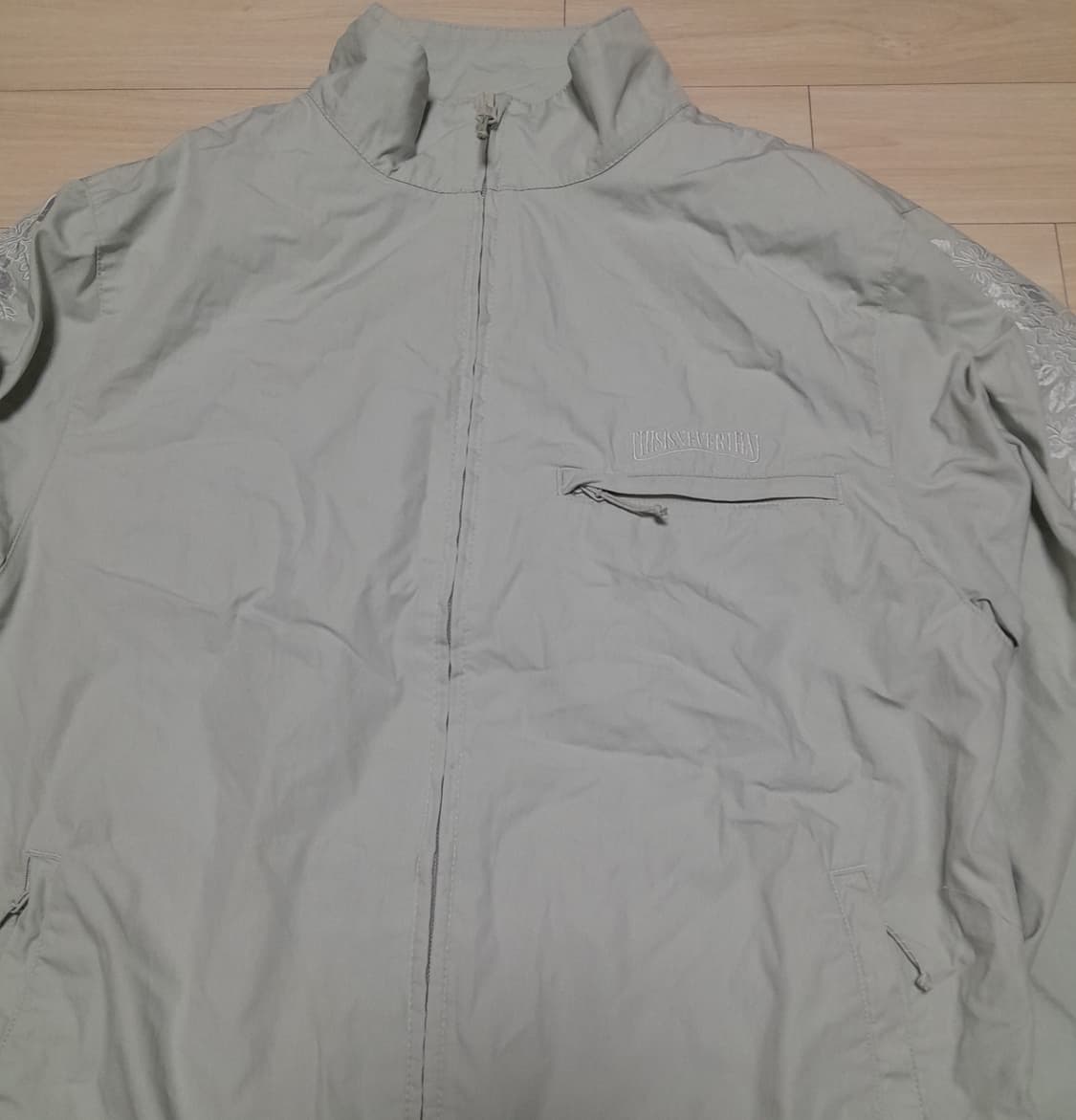 💥디스이즈네버댓 자수 바람막이 자켓 (M) 
 상품이미지3