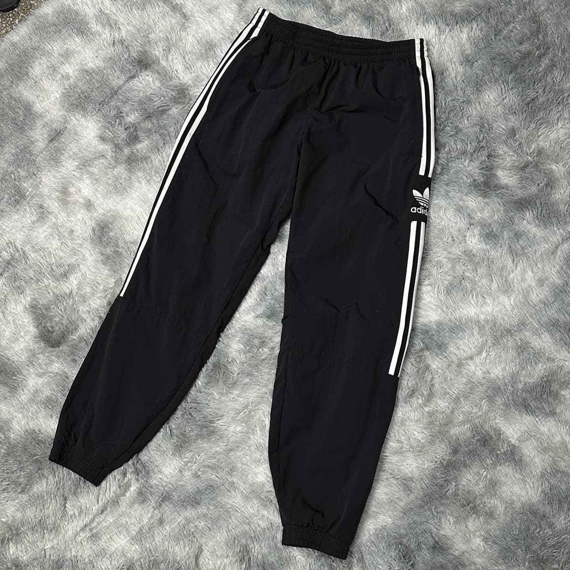 아디다스 우븐 락업 조거팬츠 XL 상품이미지1