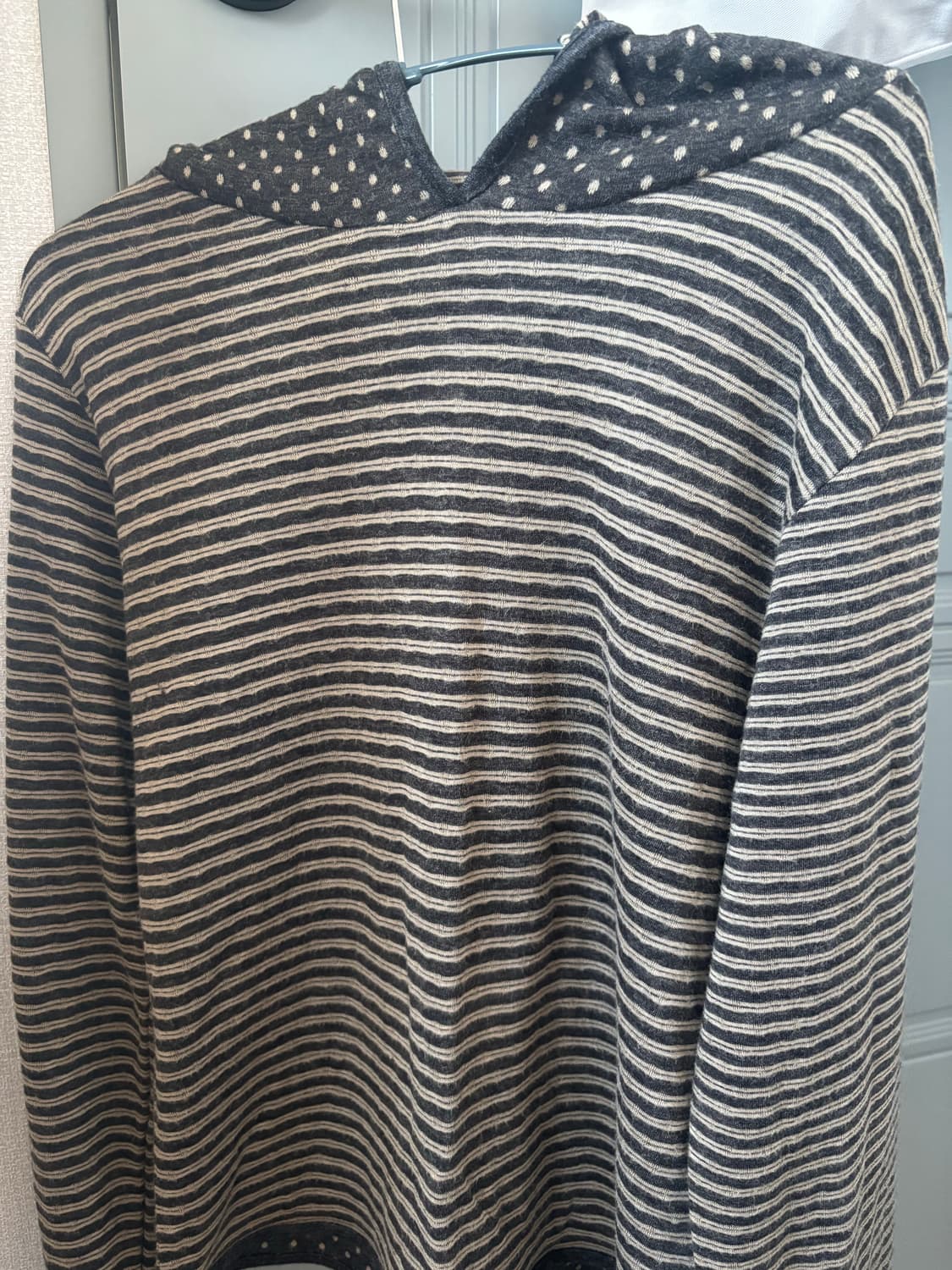 페스토 도트 스트라이프 후디 티셔츠 다크문 상품이미지2