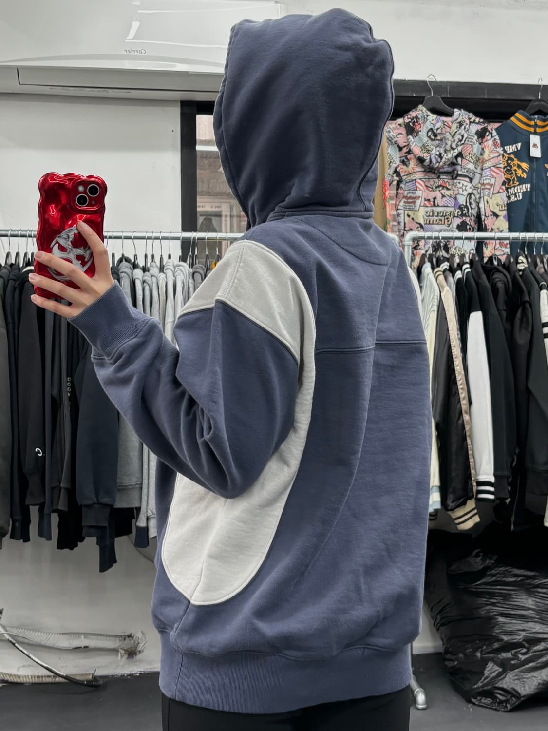 팔라스 이즌 잇 네이비 후드티 상품이미지5