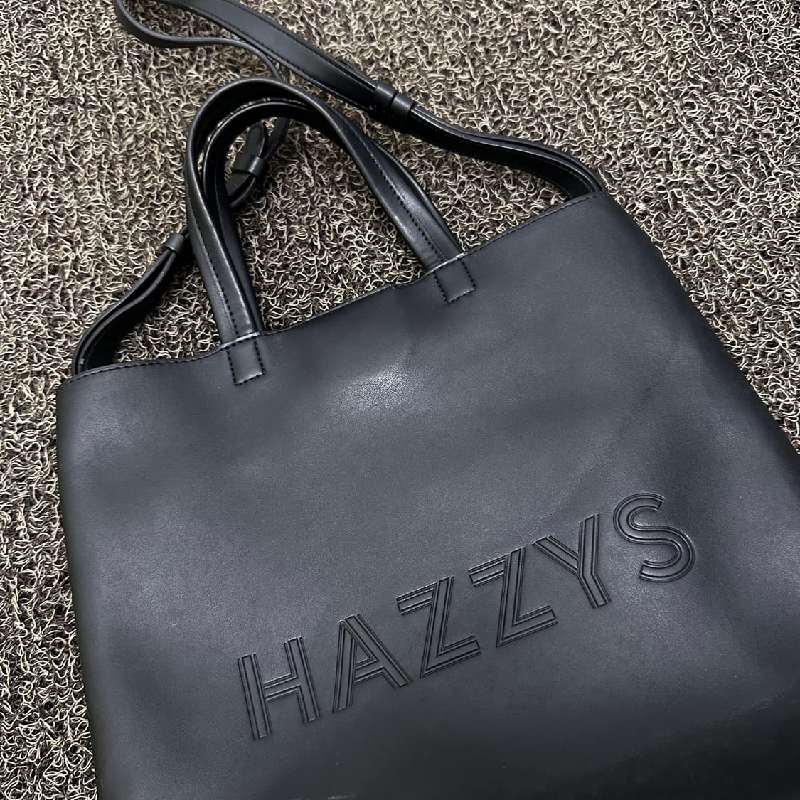 HAZZYS 헤지스 크로스백 토트백 가방 블랙 상품이미지5