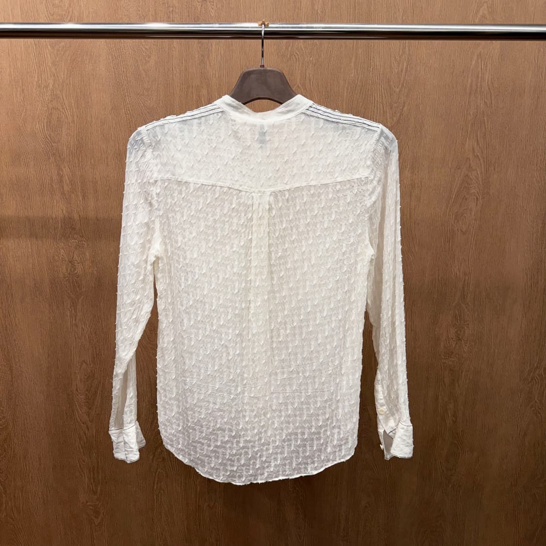 비씨비지 막스아즈리아 셔츠 시스루 숄더 스트라이프 스티치 디테일 화이트 상품이미지3