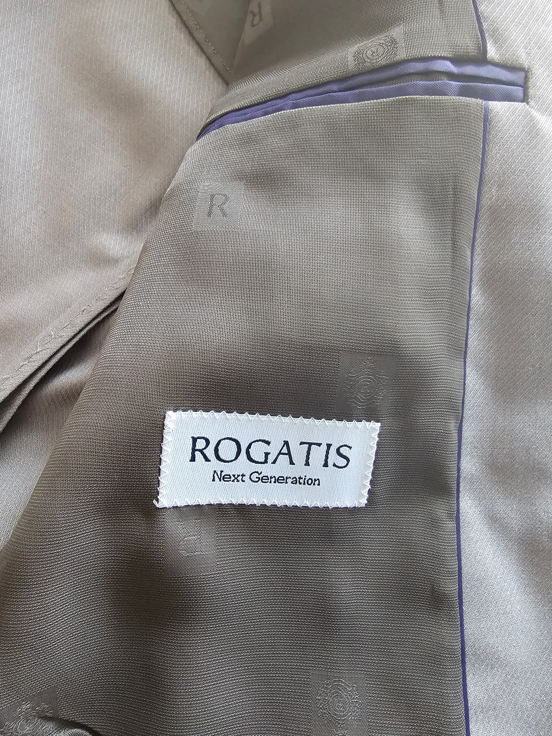 로가디스(ROGATIS) 울100% 남성 수트 세트 (자켓 + 바지) 
 상품이미지8