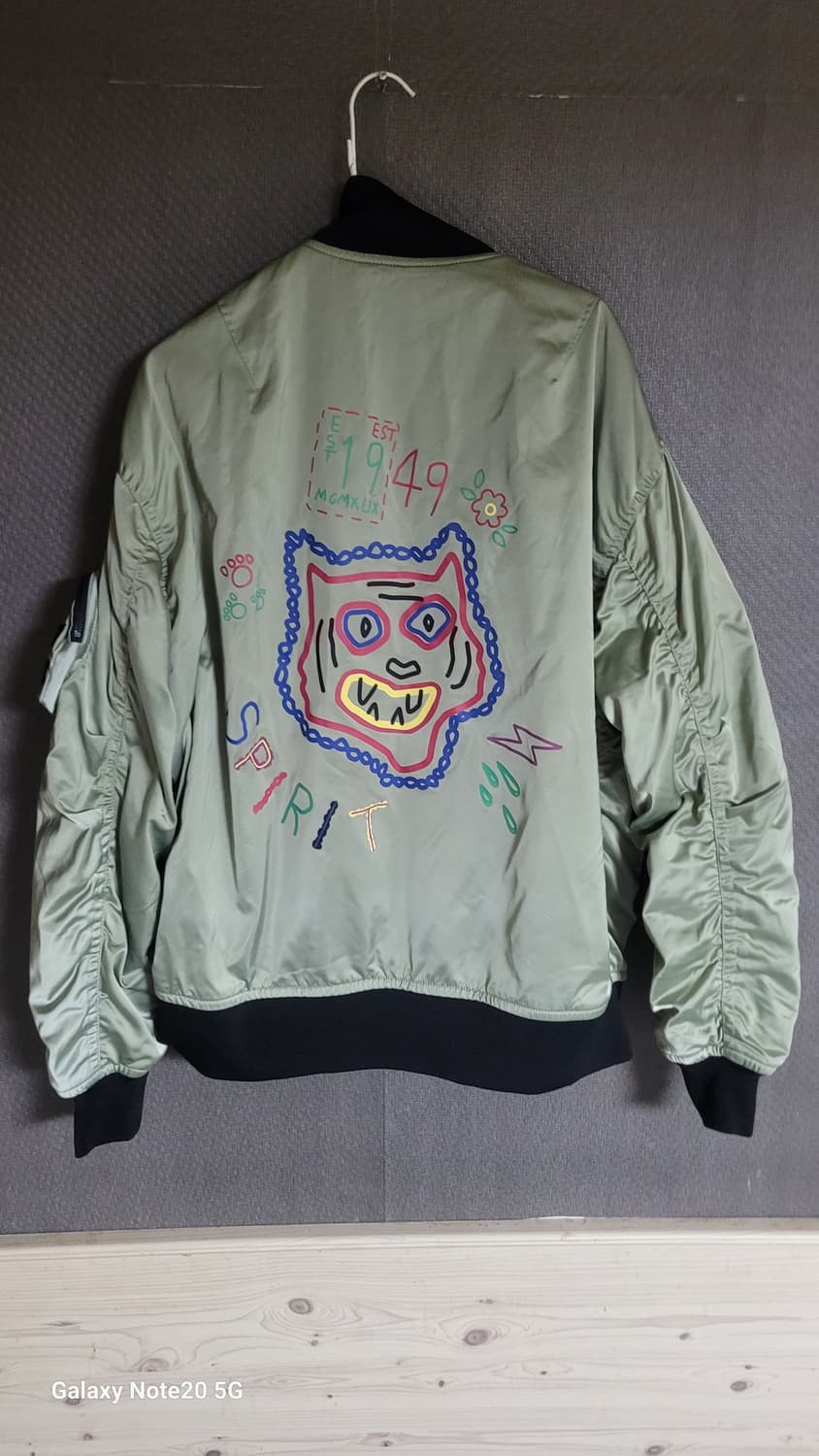 오니츠카 타이거 봄버자켓 상품이미지2