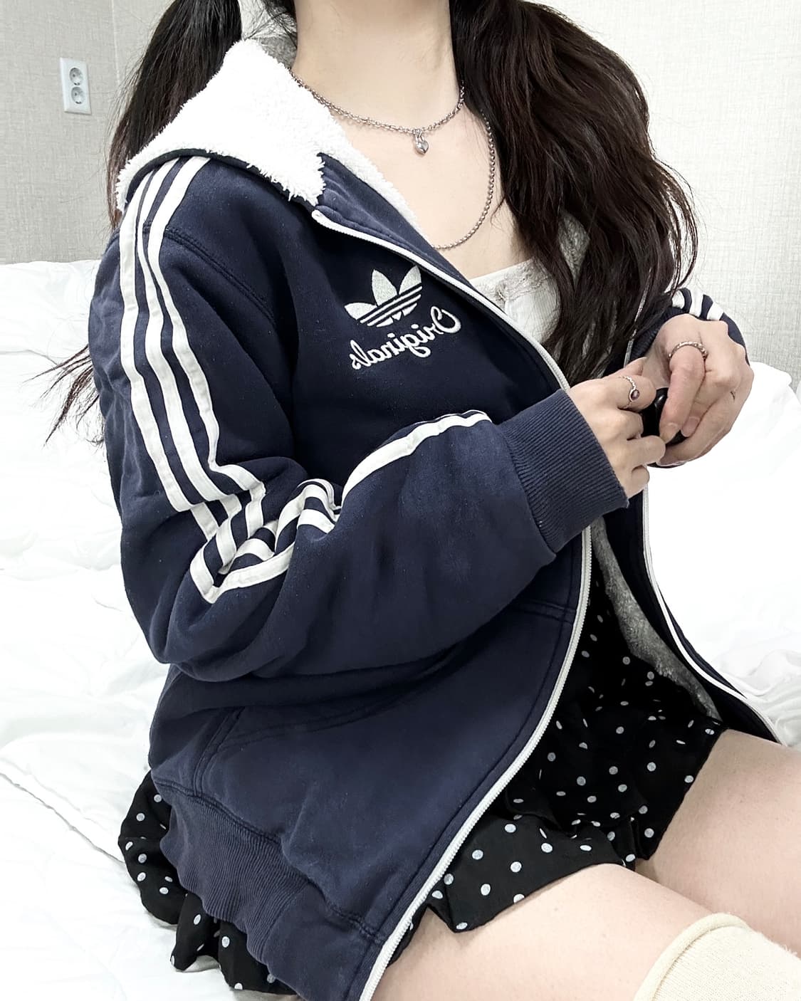 아디다스 양털안감 네이비 삼선 후드집업 상품이미지4