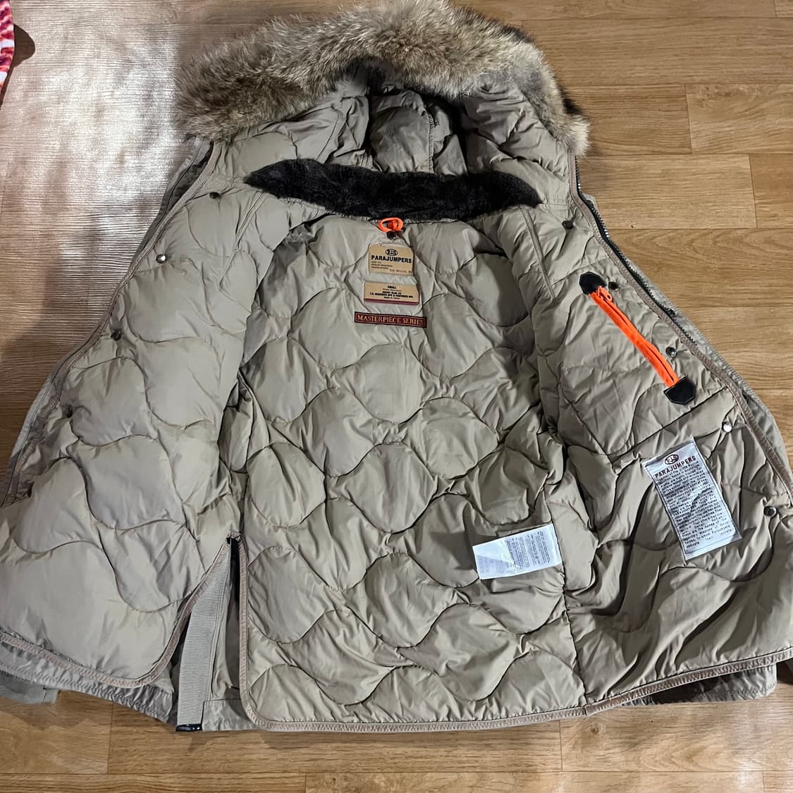 [95] 파라점퍼스 라이트핸드 패딩 상품이미지9