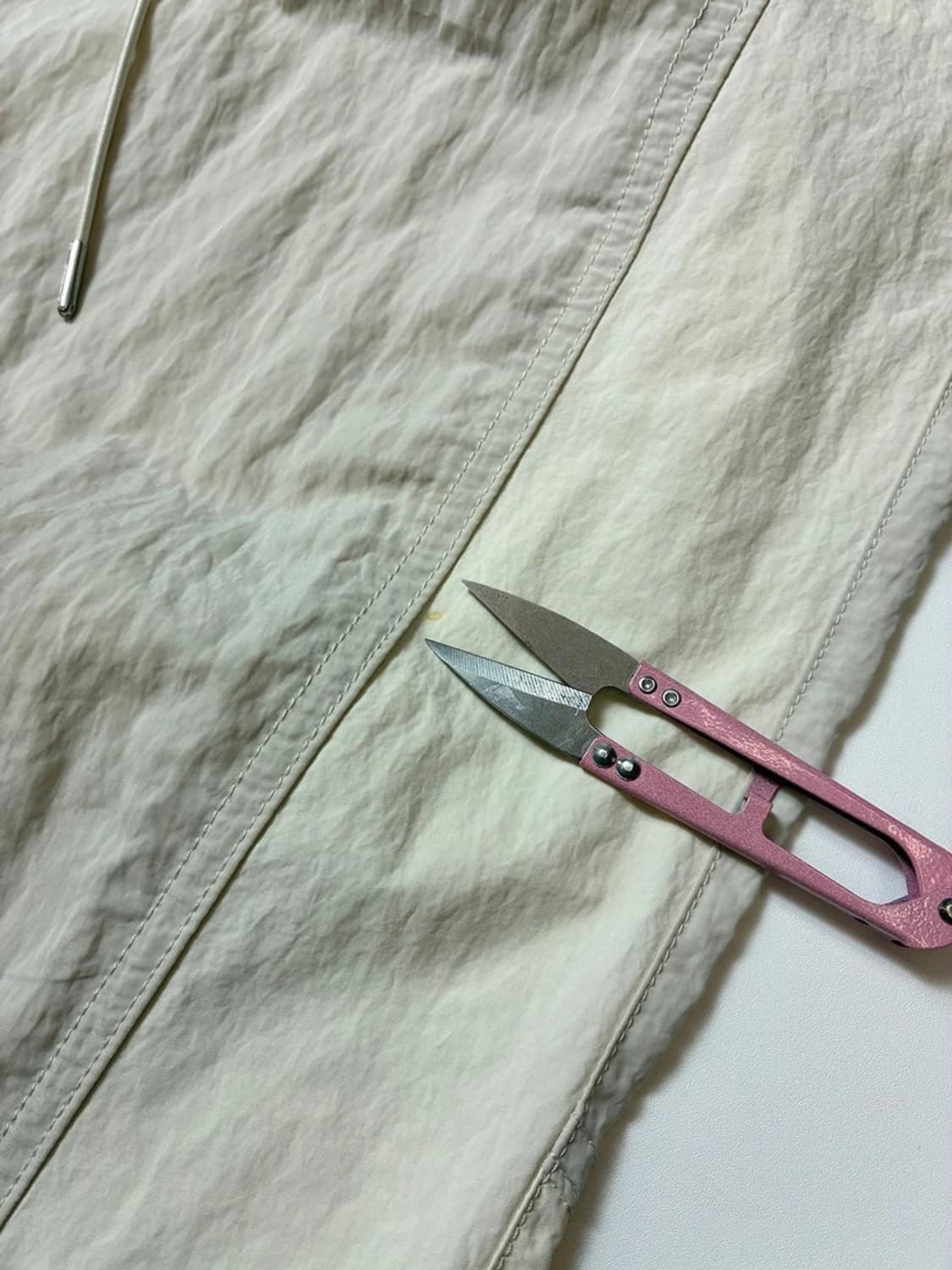 인사일런스 언발란스 배색 나일론 팬츠 PN9415 상품이미지4