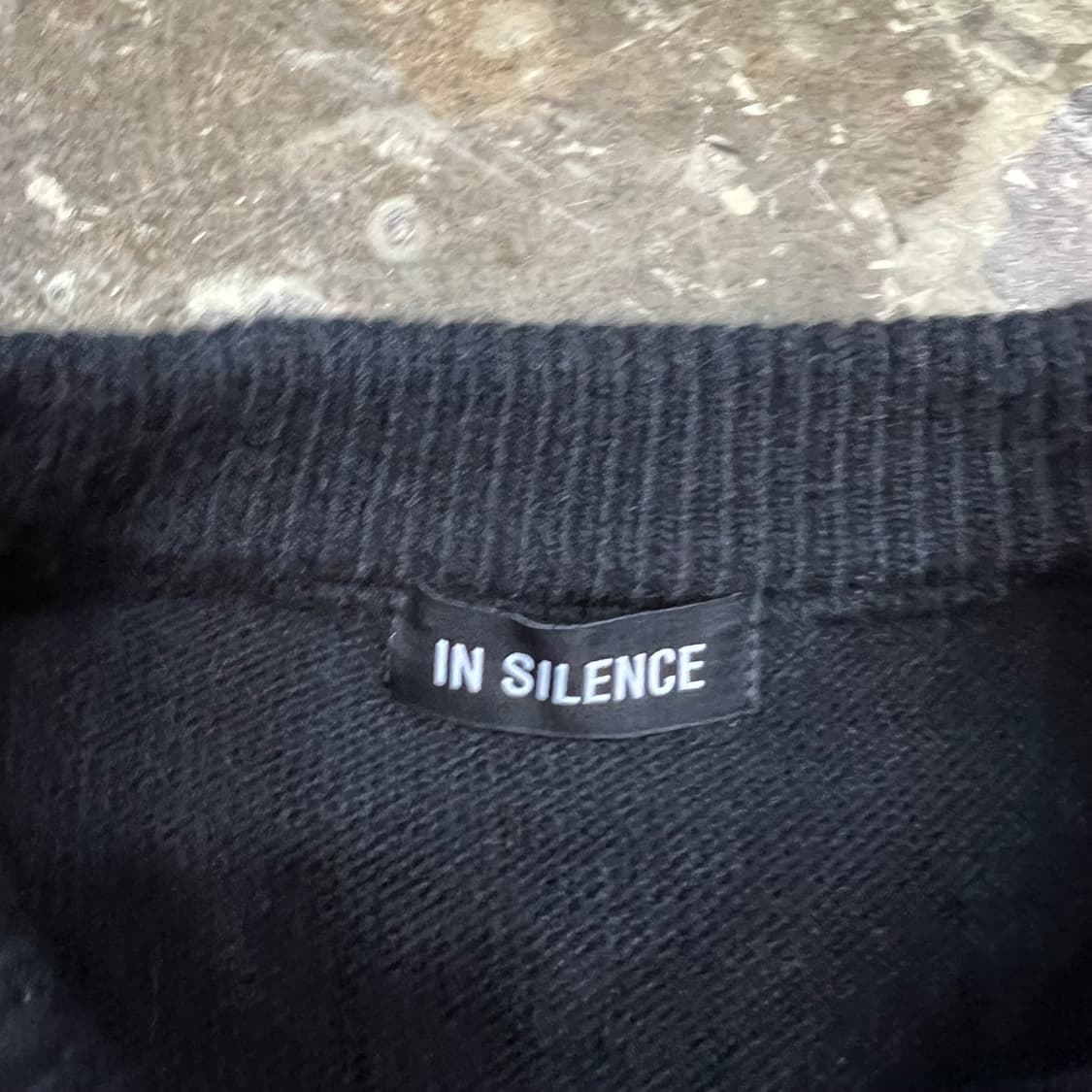 M) 인사일런스 미니멀 니트 스웨터 상품이미지3