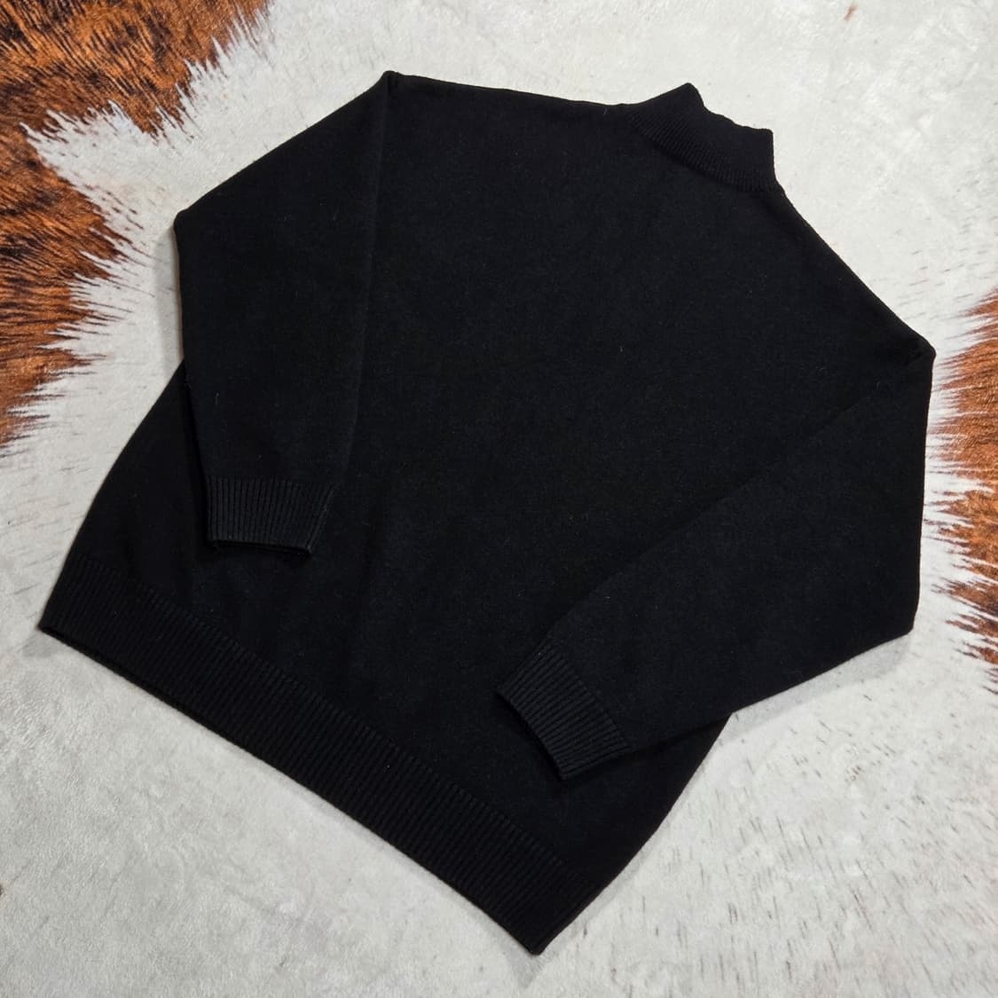 빈티지 블랙 오버핏 미들넥 니트 상품이미지4
