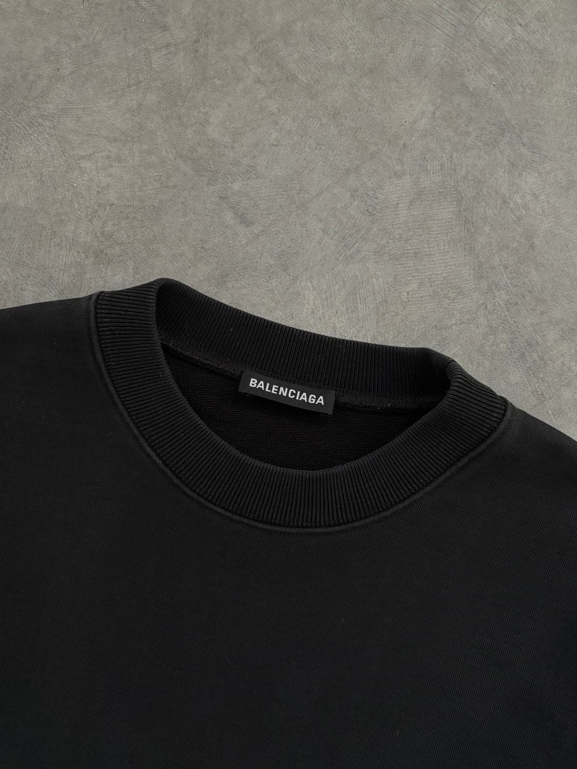 Balenciaga 발렌시아가 블랙 웨이브 로고 맨투맨  상품이미지3