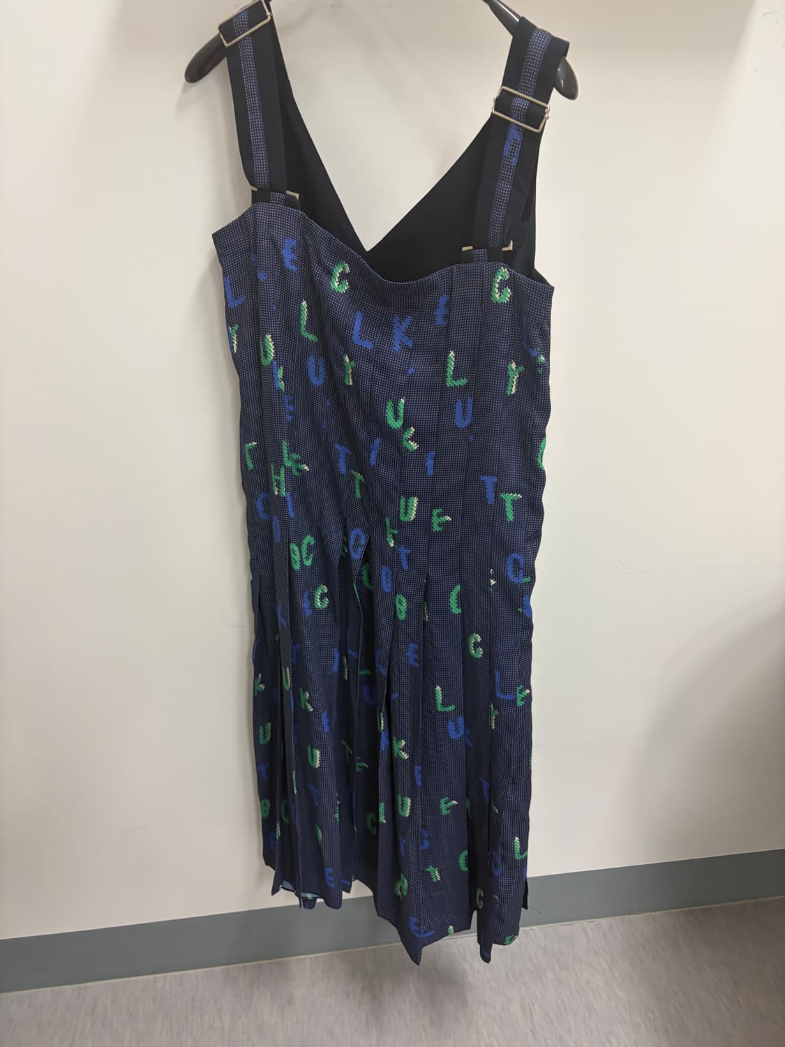 [희귀/Y2K] 럭키슈에뜨 백로고 그래픽 플리츠 점퍼 스커트 상품이미지1