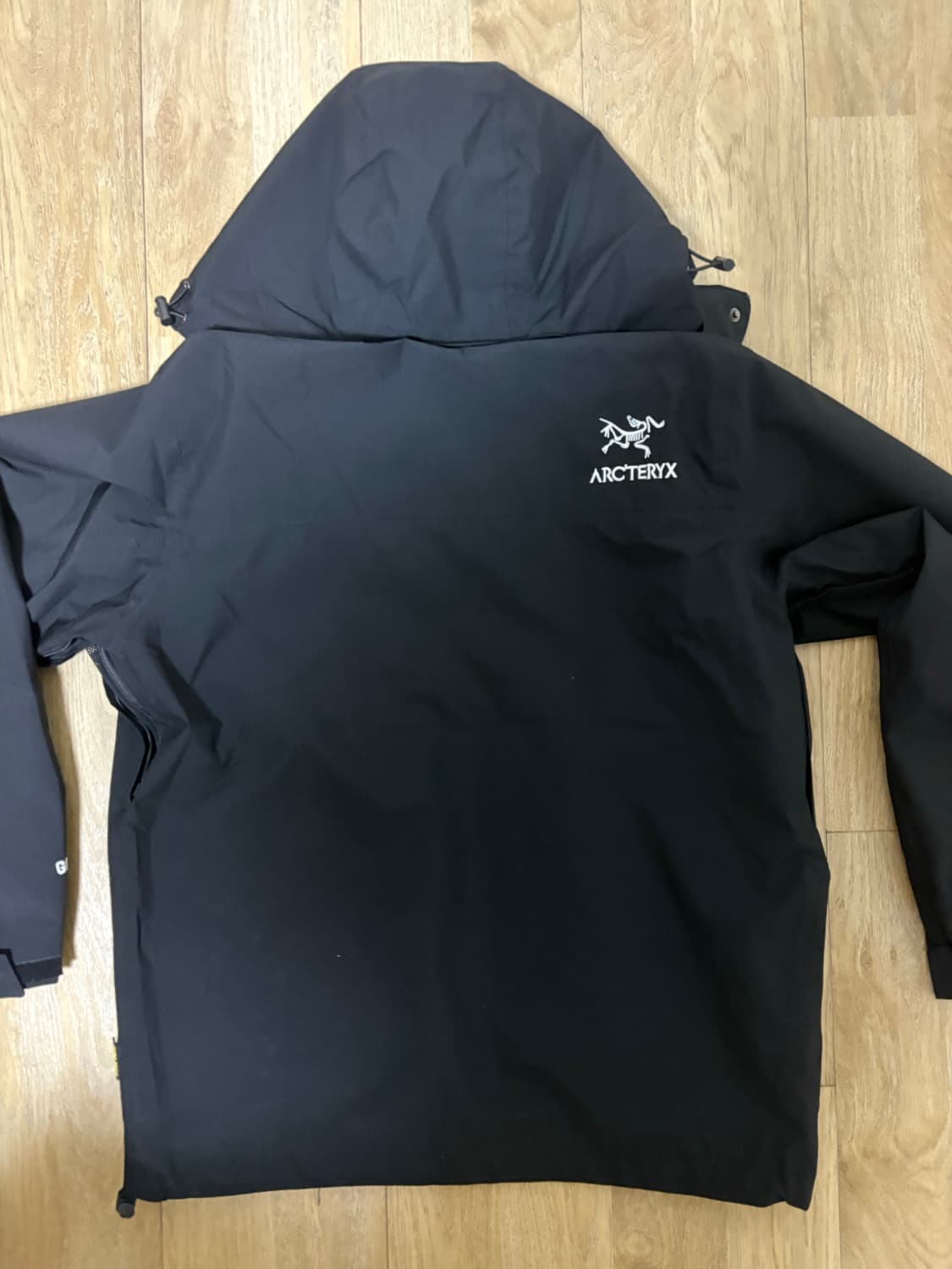 아크테릭스 블랙 고어텍스 바람막이 자켓 상품이미지4