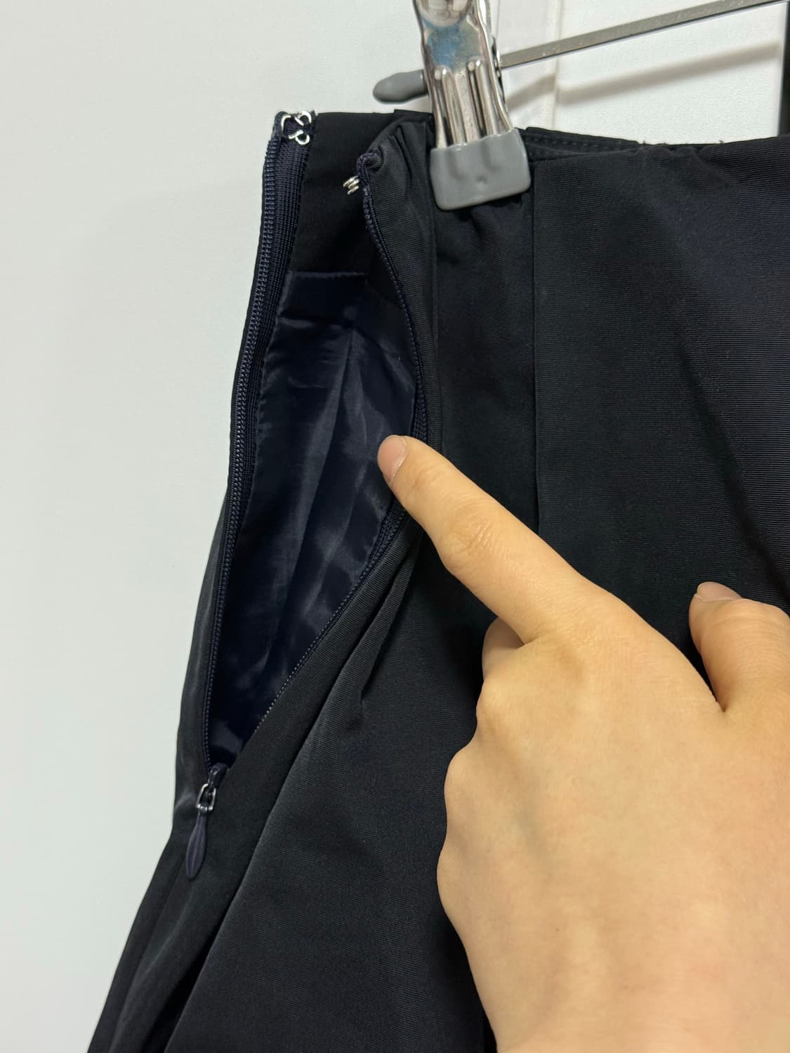 볼륨 미디 스커트  상품이미지3