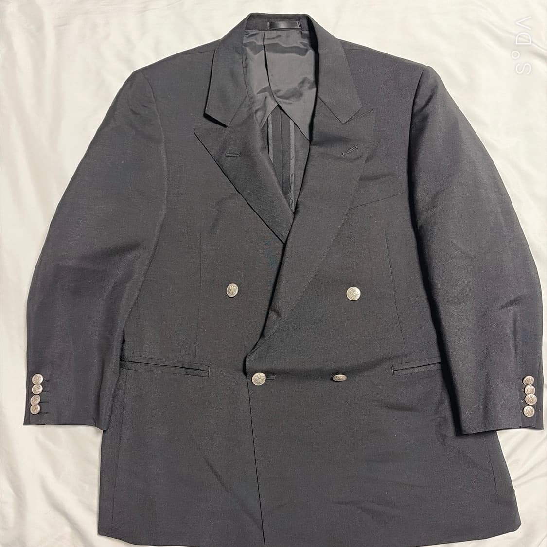 버버리 블랙 더블 브레스티드 자켓 상품이미지1