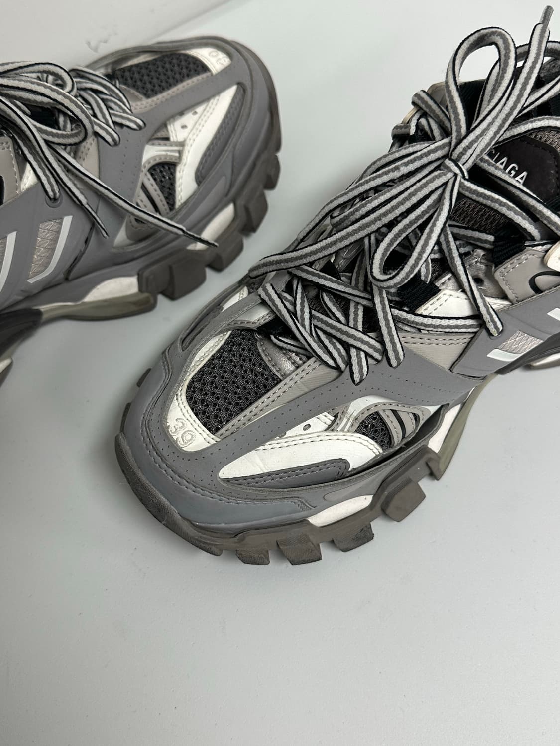 발렌시아가 트랙슈즈 그레이 EU39 상품이미지9