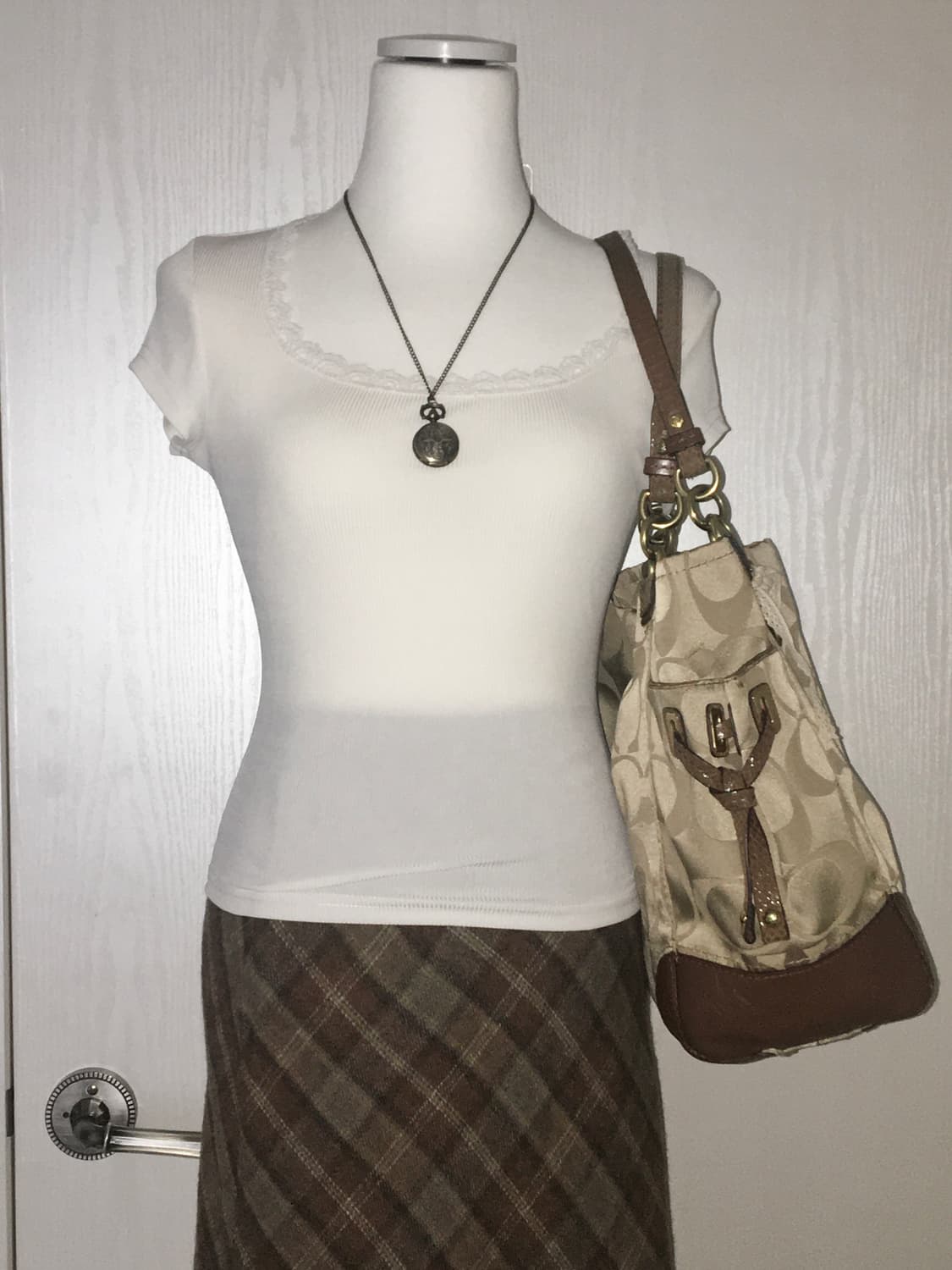 Coach Signature Hobo Brown Bag 상품이미지1