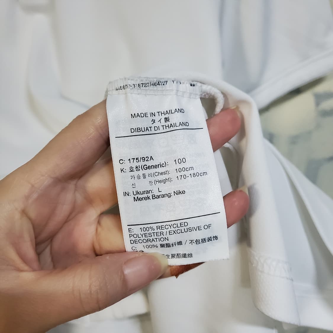 나이키 드라이핏 스우시  화이트 카라 반팔티  상품이미지5