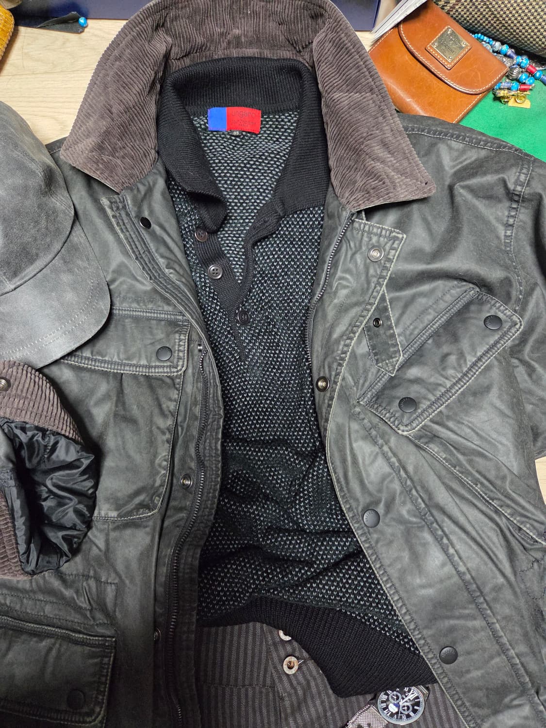 UNGARO PARIS 울 카라 니트 블랙  상품이미지10