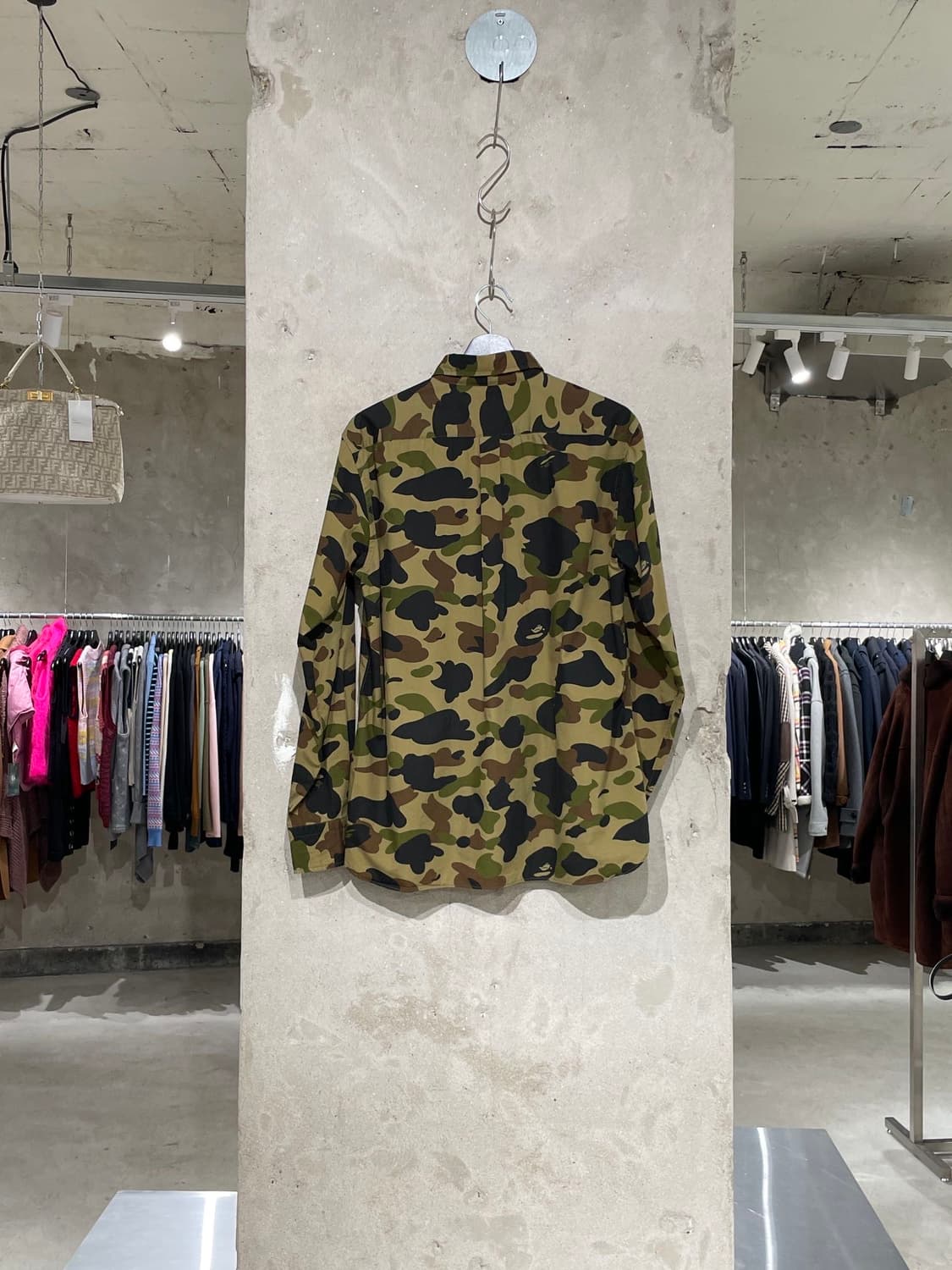 베이프 카모 싱글 포켓 사루 버튼다운 카라 셔츠 상품이미지6