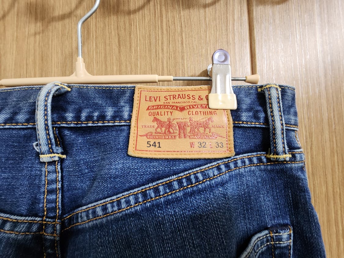 (32)리바이스 541 데님 팬츠 상품이미지4