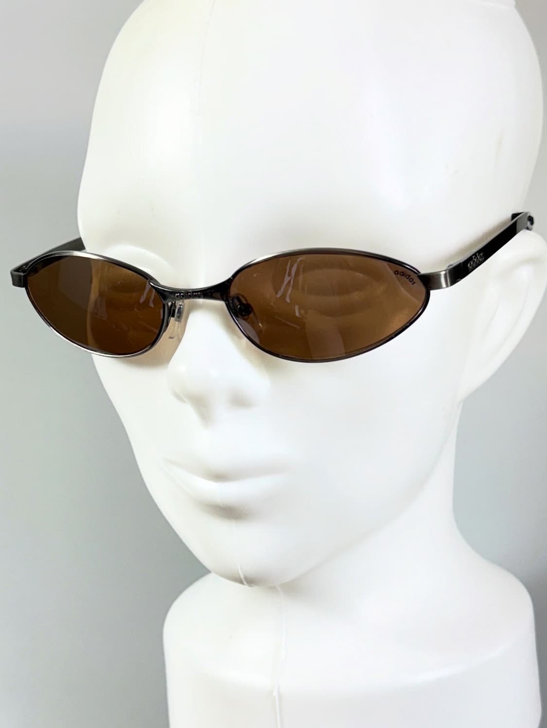 90s 아디다스 건메탈 오벌 프레임 틴트 빈티지 선글라스 상품이미지9