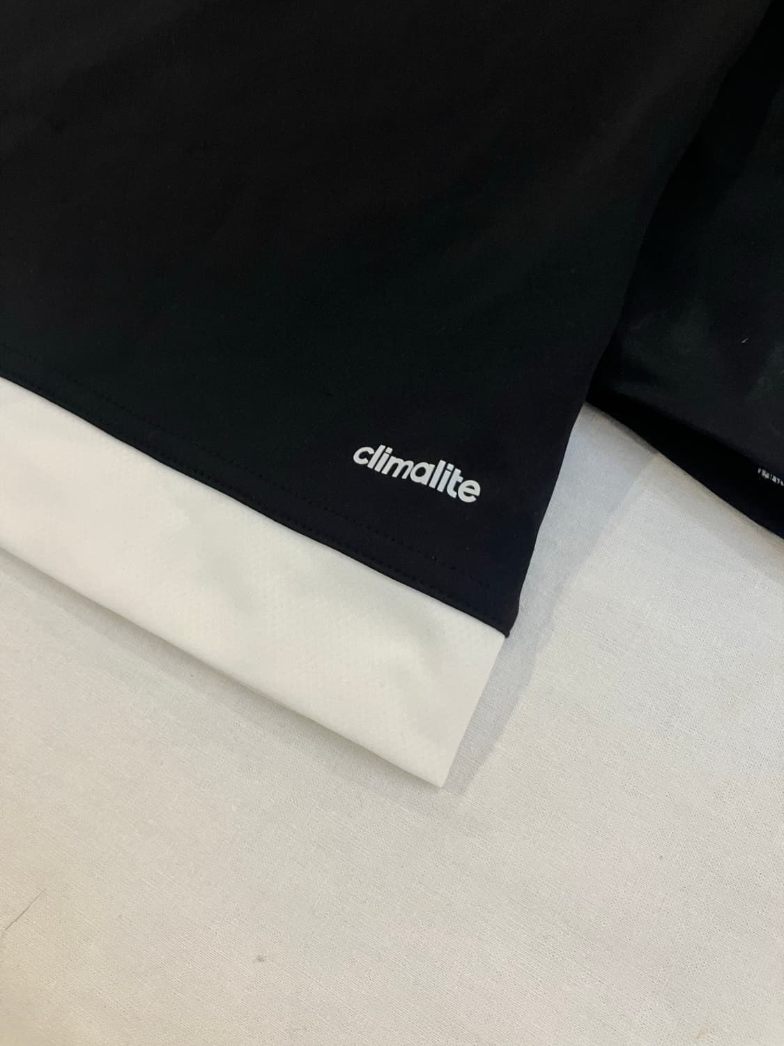 아디다스 레알마드리드 커스텀 트레이닝 탑 유니폼 블랙 상품이미지2